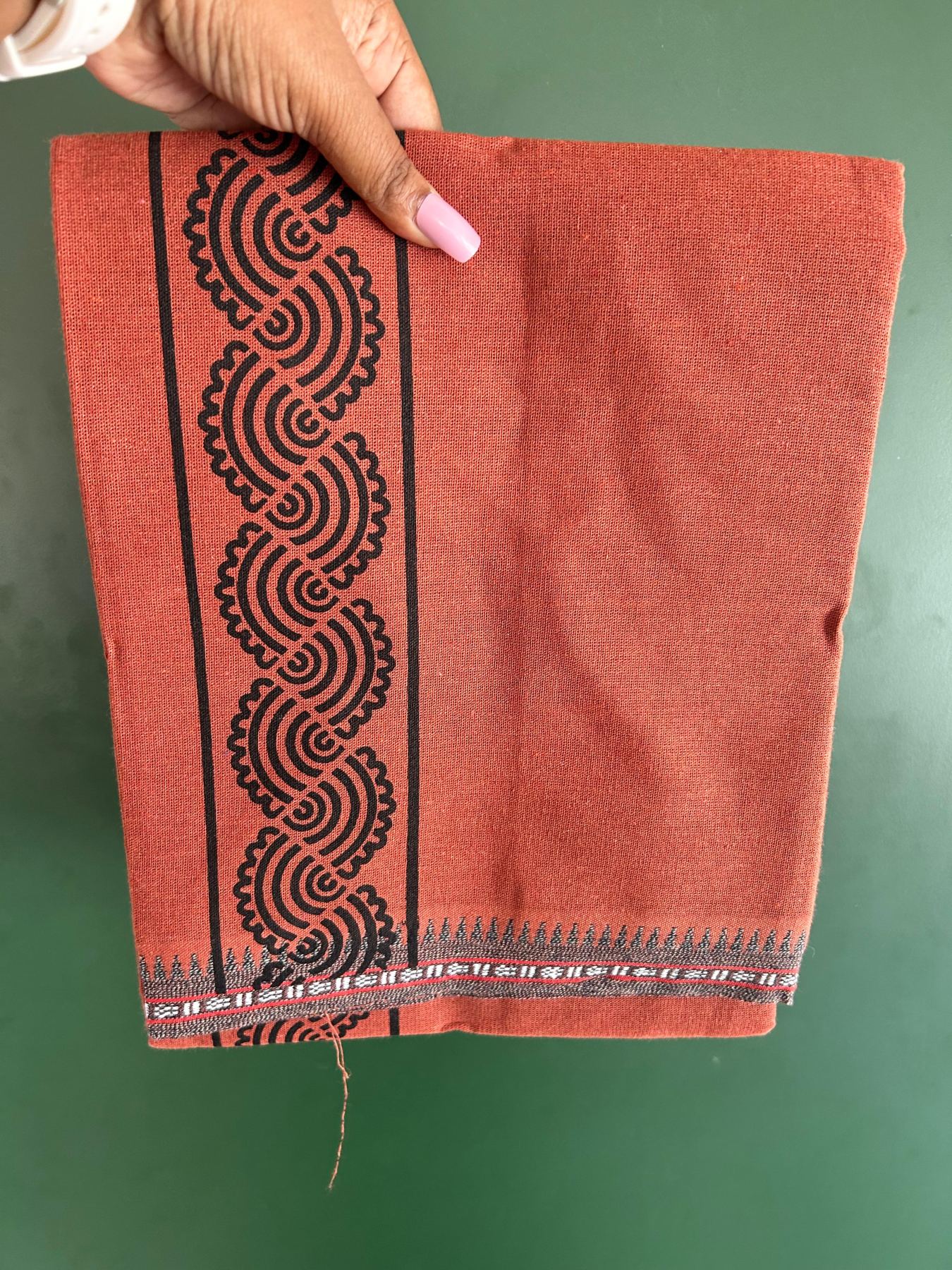 Single Kaily / Lungi - Kaitharikada - Mixed Cotton - 40s twisted - 1.75 inch Black Printed Design Printed Kuppadam Kara With Kavi Colour Body (2 meter / 4 muzham) - 19 KK8075 SAT
