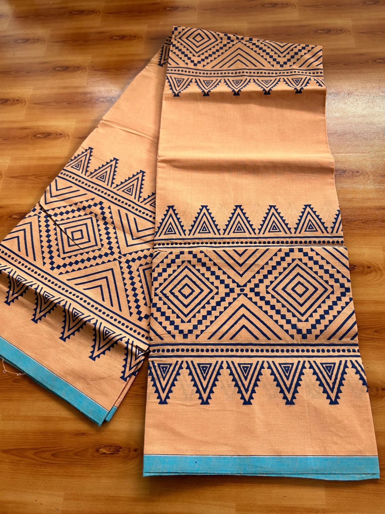 Single Kaily / Lungi - Pure Cotton - (40s) -  Blue Printed design with Light Kavi colour body (2 meter / 4 muzham) - 12 KK8071 GAN