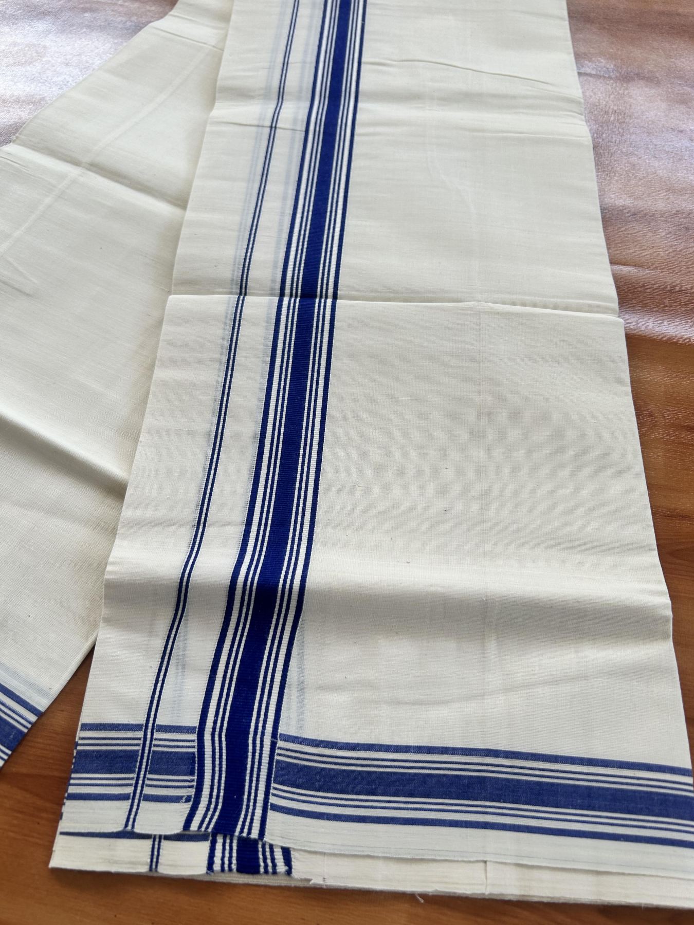 Single Off White - (Unbleached) Mundu/Dhoti - KaithariKada Balaramapuram Pure Cotton 70x30 - 1.25 inch Blue Striped Kara (2 meter /4 muzham) -5 KK5409 PMC