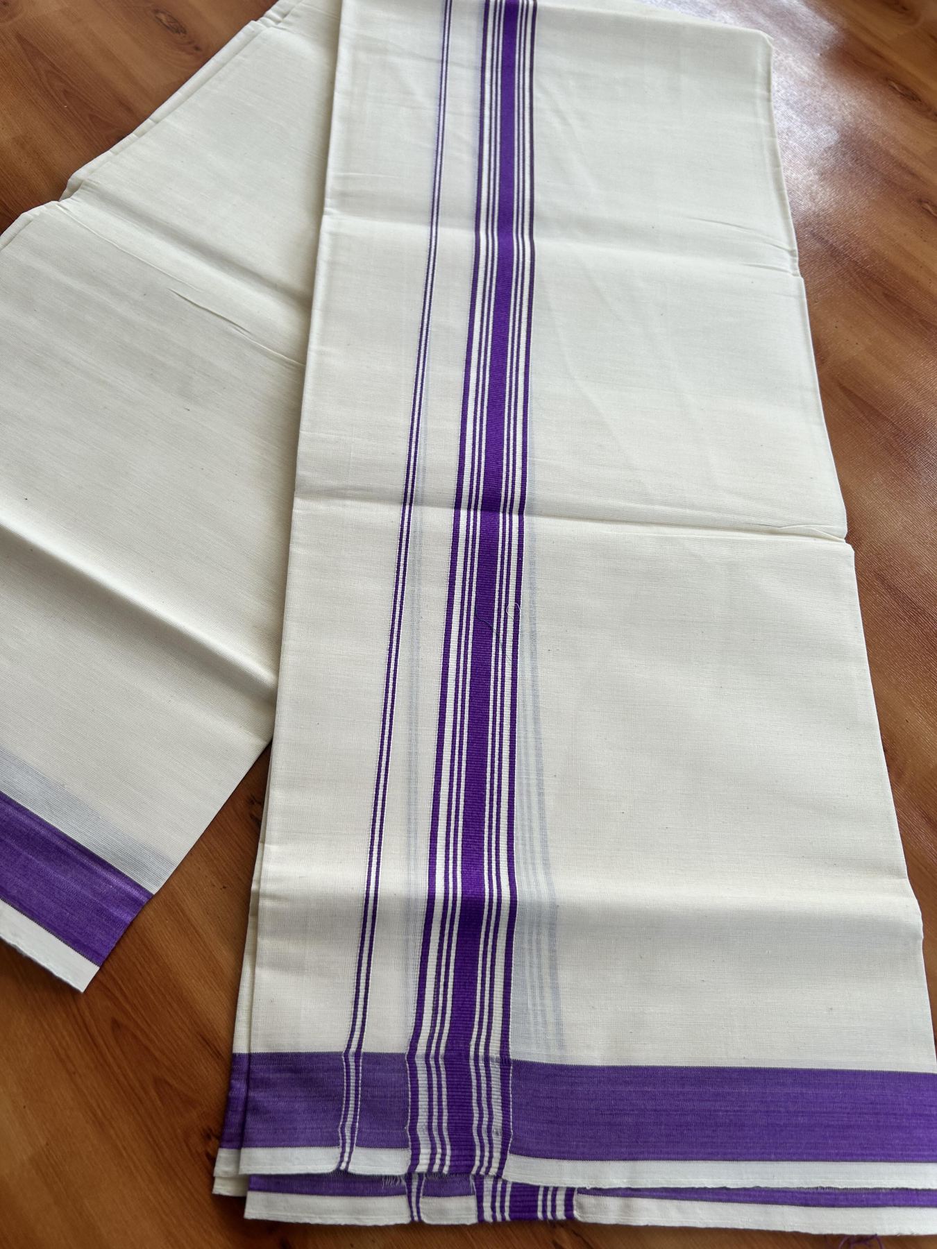 Single Off White - (Unbleached) Mundu/Dhoti - KaithariKada Balaramapuram Pure Cotton 70x30 - 1.25 inch Violet Striped Kara (2 meter /4 muzham) - 4 KK5409 PMC