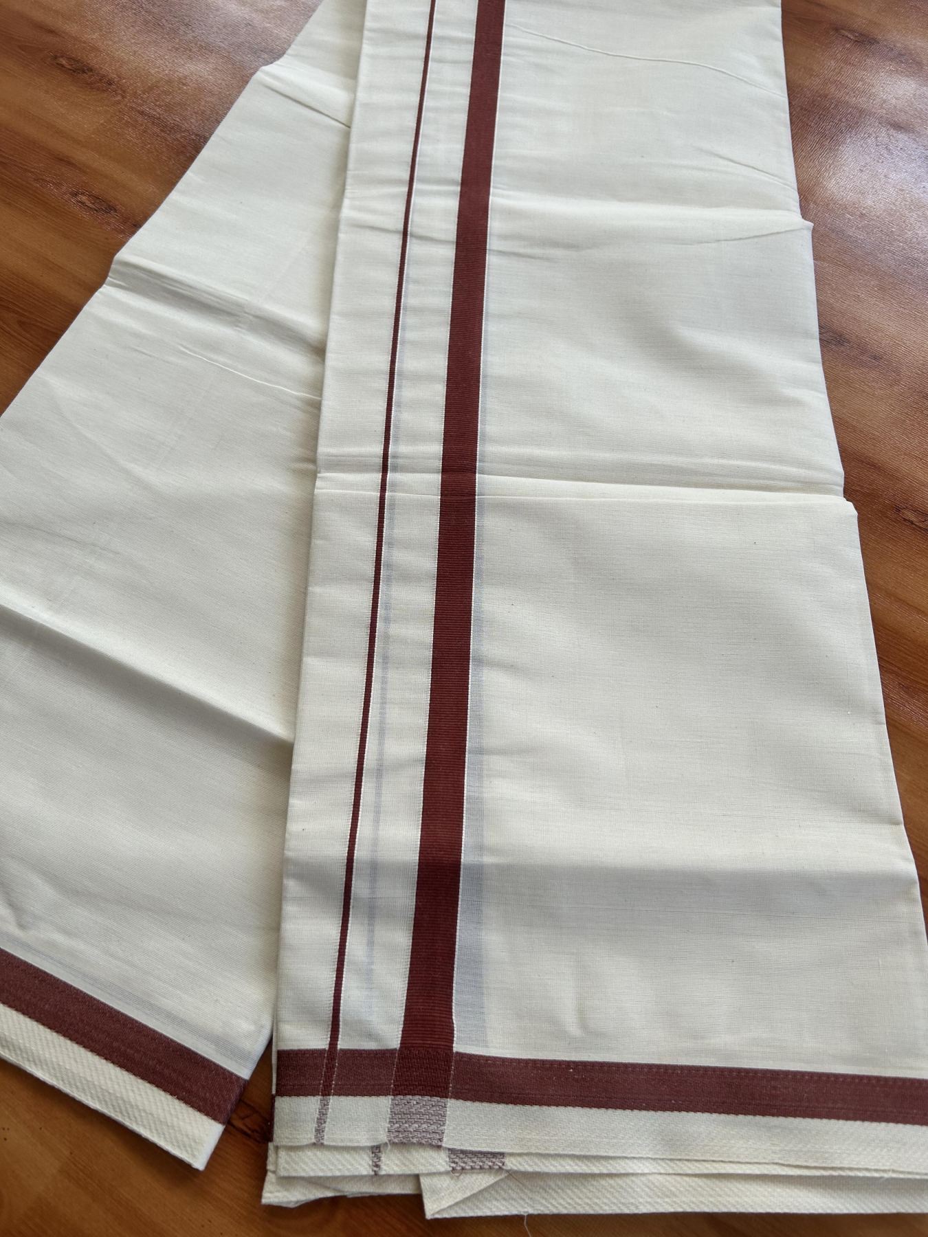 Single Off White - (Unbleached) Mundu/Dhoti - KaithariKada Balaramapuram Pure Cotton 70x30 - 0.5 cm Brown Kara (2 meter /4 muzham) - 12 KK5409 PMC