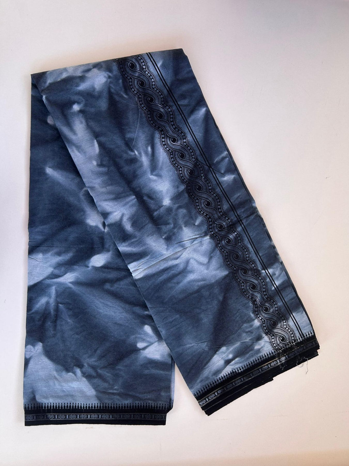 Single Kaily / Lungi - Kaitharikada - Mixed Cotton - 40s twisted - 2 inch Black Printed Design Kara With Ash Blue & White Shaded Colour Body (2 meter / 4 muzham) -  13 KK8088 SAT