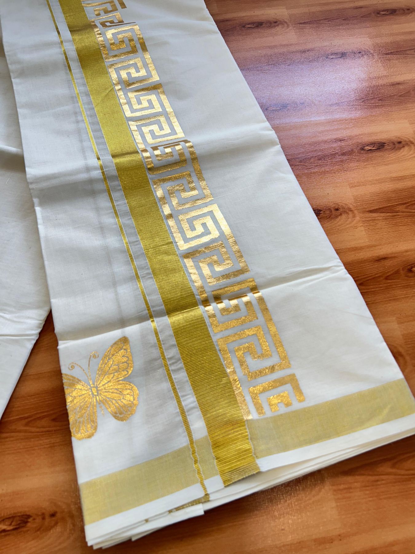 Double Off White (Unbleached) Mundu/Dhoti - 20% Discount!! KaithariKada Mixed Cotton (60s) - 3 inch Gold Kasav & Printed Designer Kara 4 mtr (8.5 Muzham) - 40 KK5487 CKS