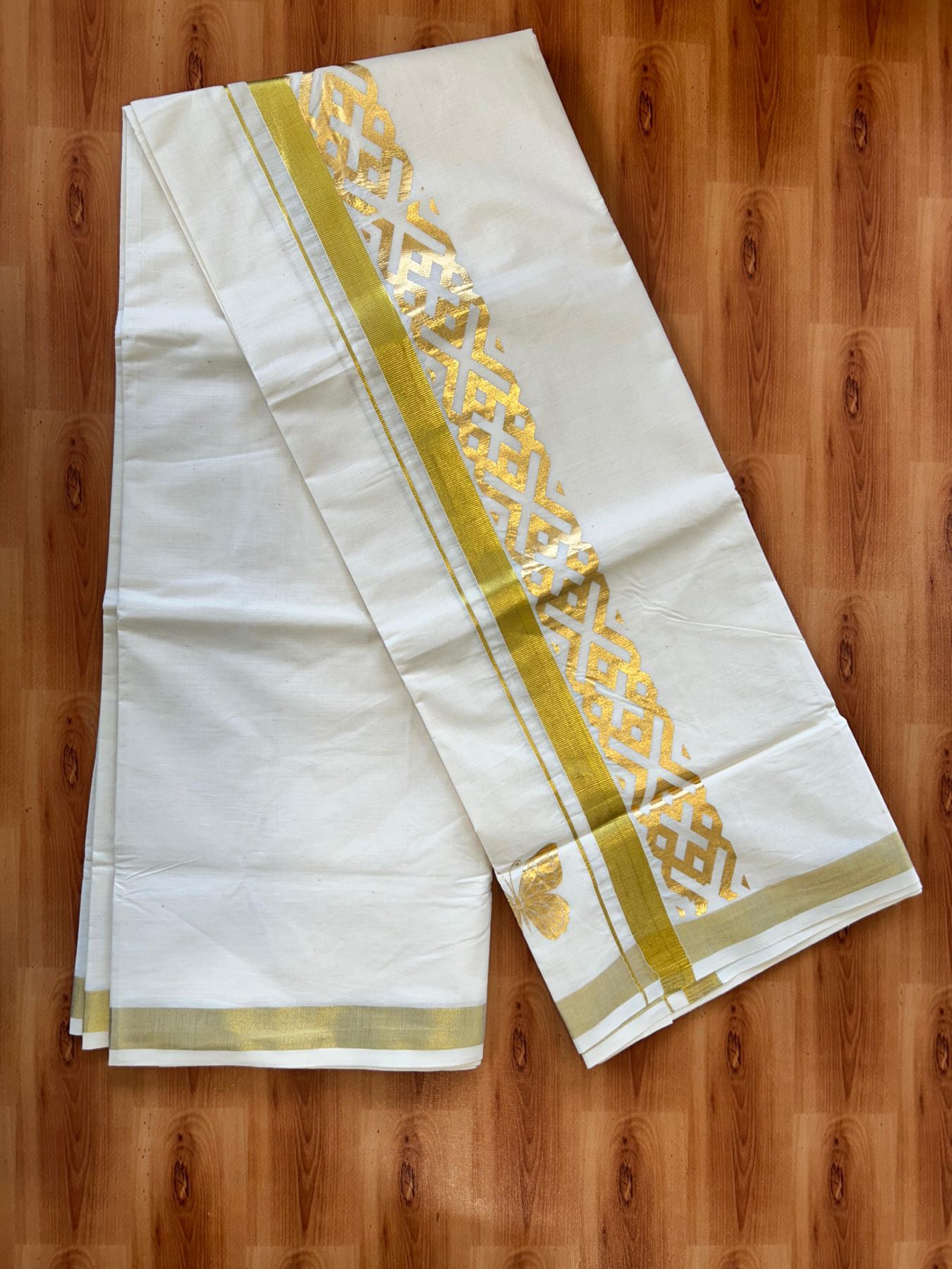 Double Off White (Unbleached) Mundu/Dhoti - 20% Discount!! KaithariKada Mixed Cotton (60s) - 2.75 inch Gold Kasav & Printed Designer Kara 4 mtr (8.5 Muzham) - 41 KK5487 CKS