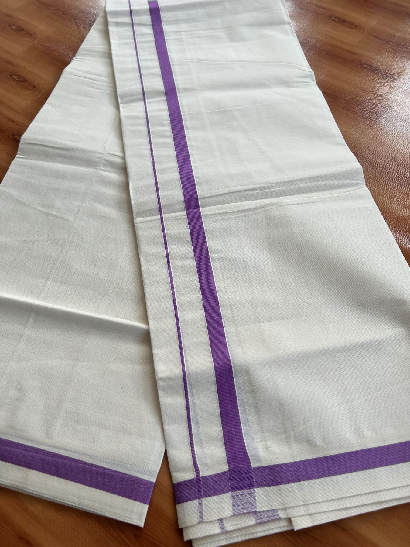 Single Off White - (Unbleached) Mundu/Dhoti - KaithariKada Balaramapuram Pure Cotton 70x30 - 0.5 cm Violet Kara (2 meter /4 muzham) - 11 KK5409 PMC