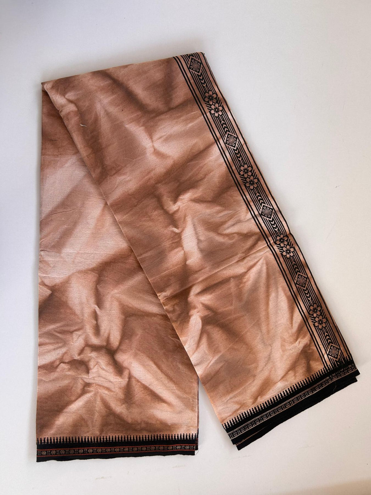 Single Kaily / Lungi - Kaitharikada - Mixed Cotton - 40s twisted - 2 inch Black Printed Design Kara With Peach Brown & White Shaded Colour Body (2 meter / 4 muzham) -  15 KK8088 SAT