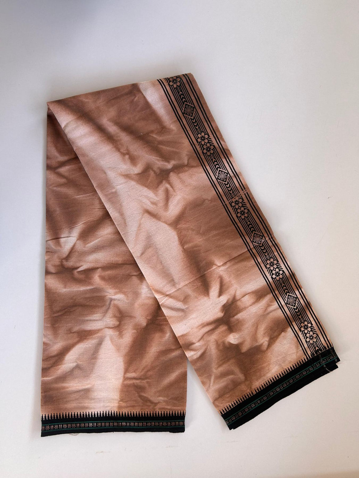 Single Kaily / Lungi - Kaitharikada - Mixed Cotton - 40s twisted - 2 inch Black Printed Design Kara With Peach Brown & White Shaded Colour Body (2 meter / 4 muzham) -  16 KK8088 SAT