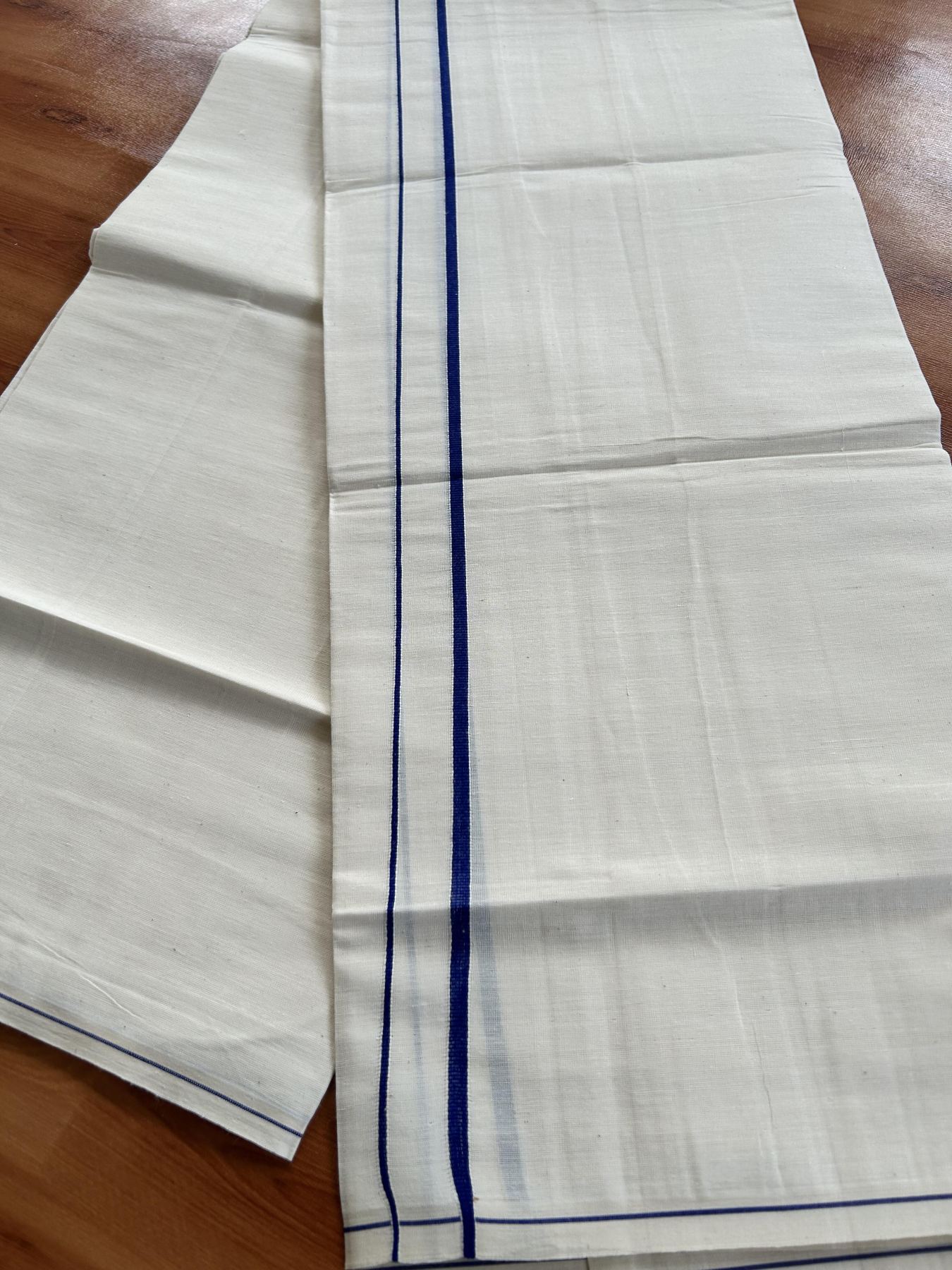 Single Off White - (Unbleached) Mundu/Dhoti - KaithariKada Balaramapuram Pure Cotton 70x30 - 0.3 cm Blue Kara (2 meter /4 muzham) - 15 KK5409 PMC