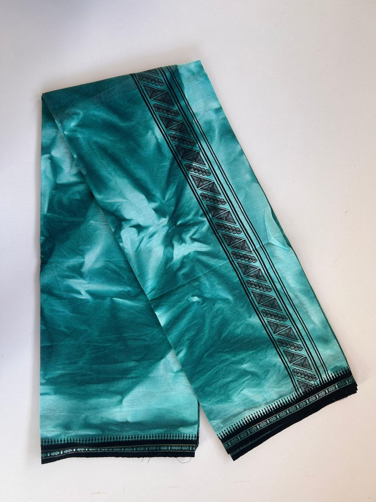 Single Kaily / Lungi - Kaitharikada - Mixed Cotton - 40s twisted - 2 inch Black Printed Design Kara With Sea Green & White Shaded Colour Body (2 meter / 4 muzham) -  18 KK8088 SAT