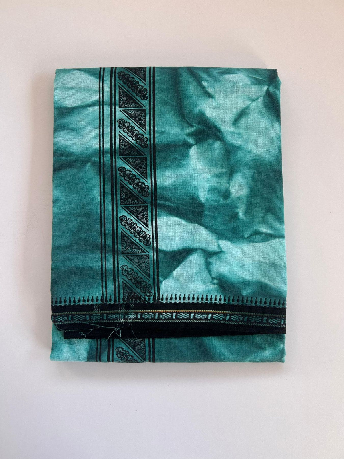 Single Kaily / Lungi - Kaitharikada - Mixed Cotton - 40s twisted - 2 inch Black Printed Design Kara With Sea Green & White Shaded Colour Body (2 meter / 4 muzham) -  18 KK8088 SAT