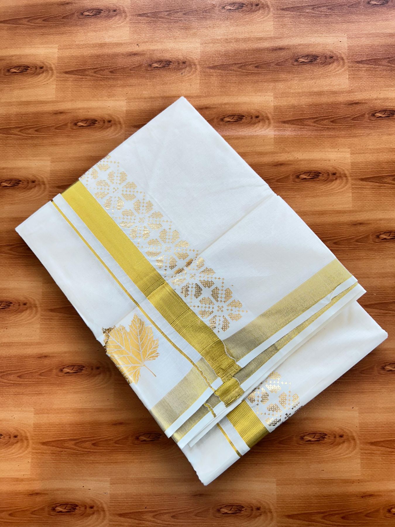 Double Off White (Unbleached) Mundu/Dhoti - 20% Discount!! KaithariKada Mixed Cotton (60s) - 2.75 inch Gold Kasav & Printed Designer Kara 4 mtr (8.5 Muzham) - 45 KK5487 CKS