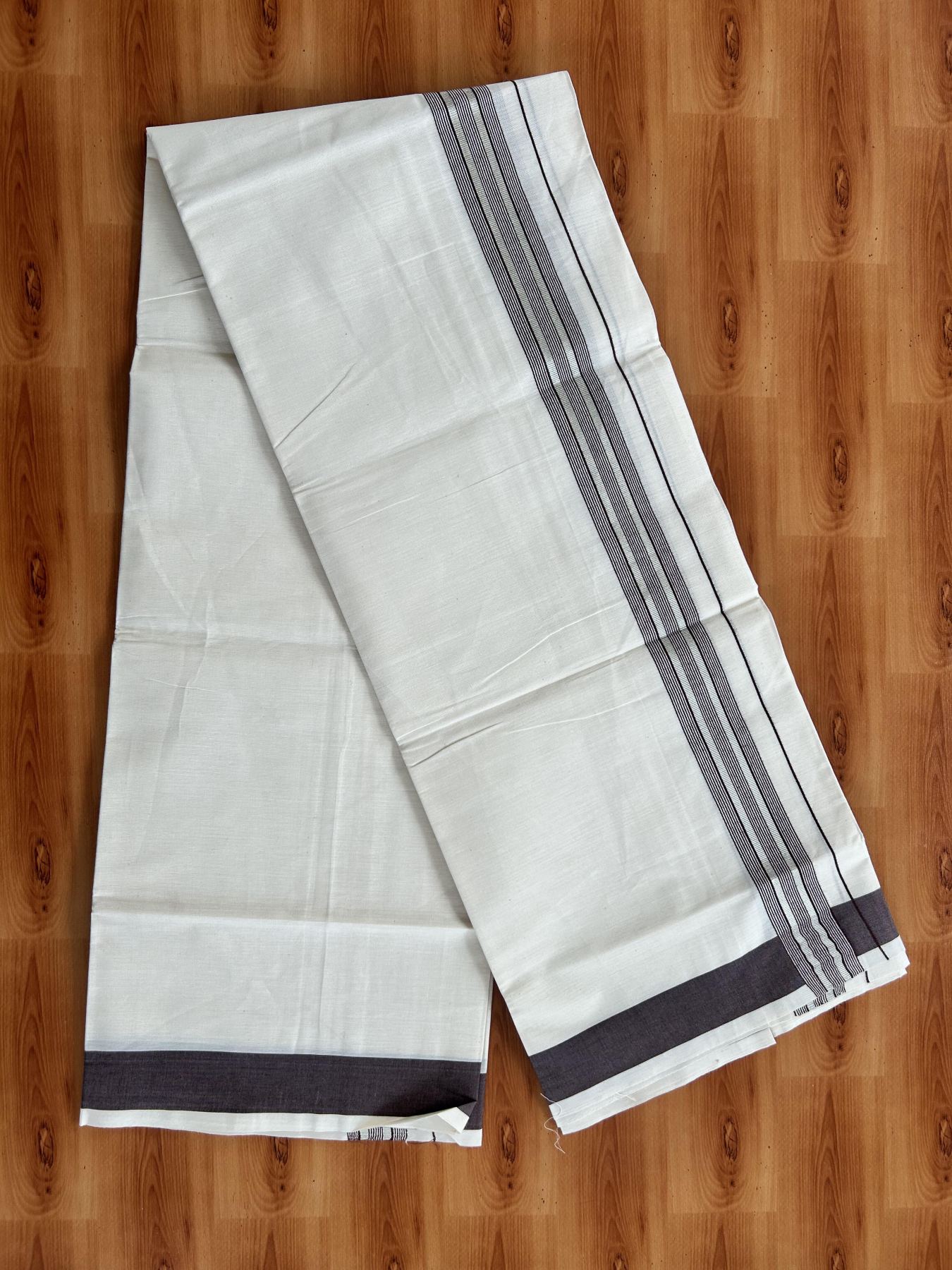 Single Off White - (Unbleached) Mundu/Dhoti - KaithariKada Balaramapuram Cotton 70x30 - 1.5 inch Silver Kasav & Brown Striped Kara (2 meter / 4 muzham) - 21 KK5409 PMC