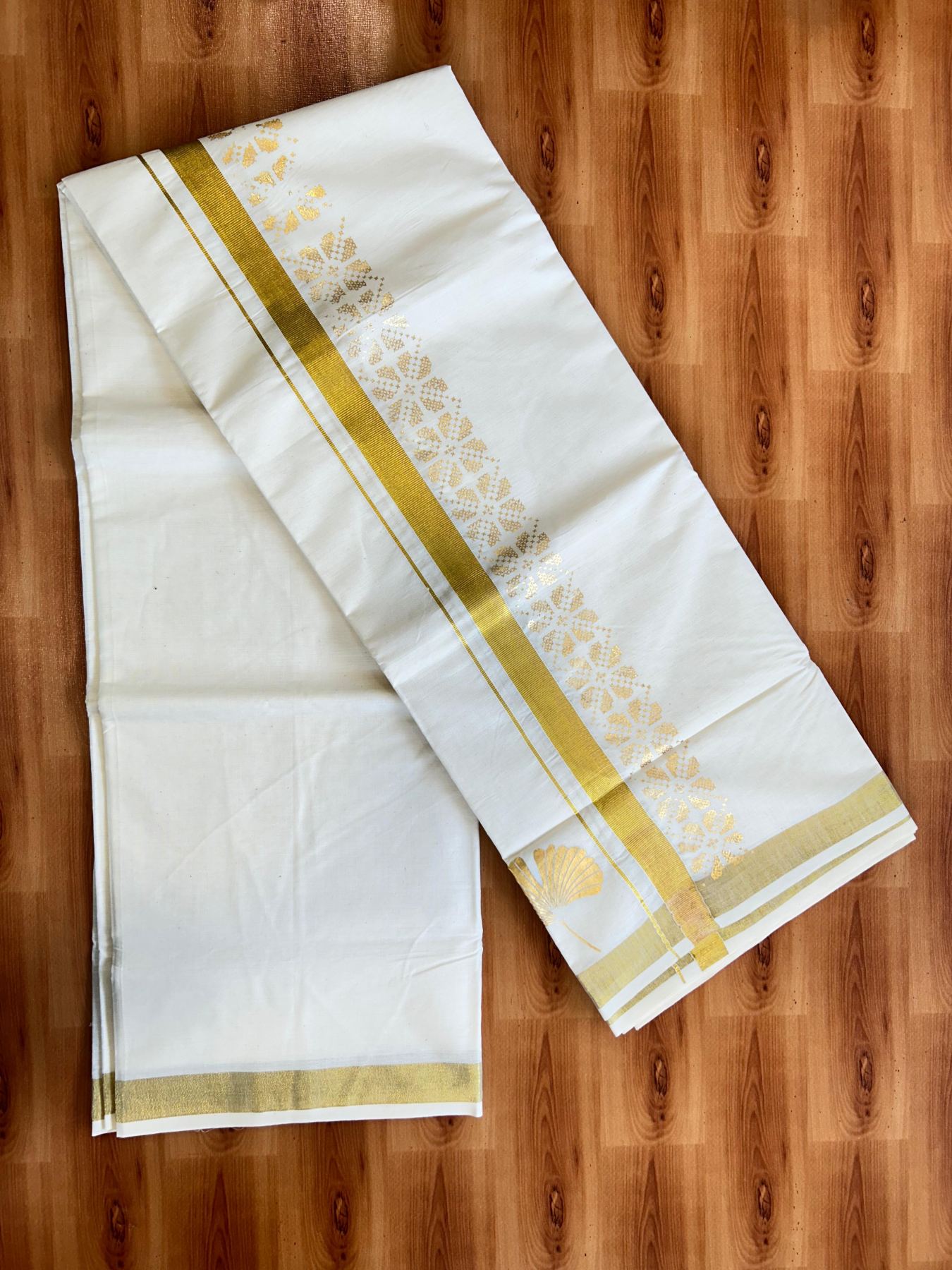 Double Off White (Unbleached) Mundu/Dhoti - 20% Discount!! KaithariKada Mixed Cotton (60s) - 2.75 inch Gold Kasav & Printed Designer Kara 4 mtr (8.5 Muzham) - 47 KK5487 CKS