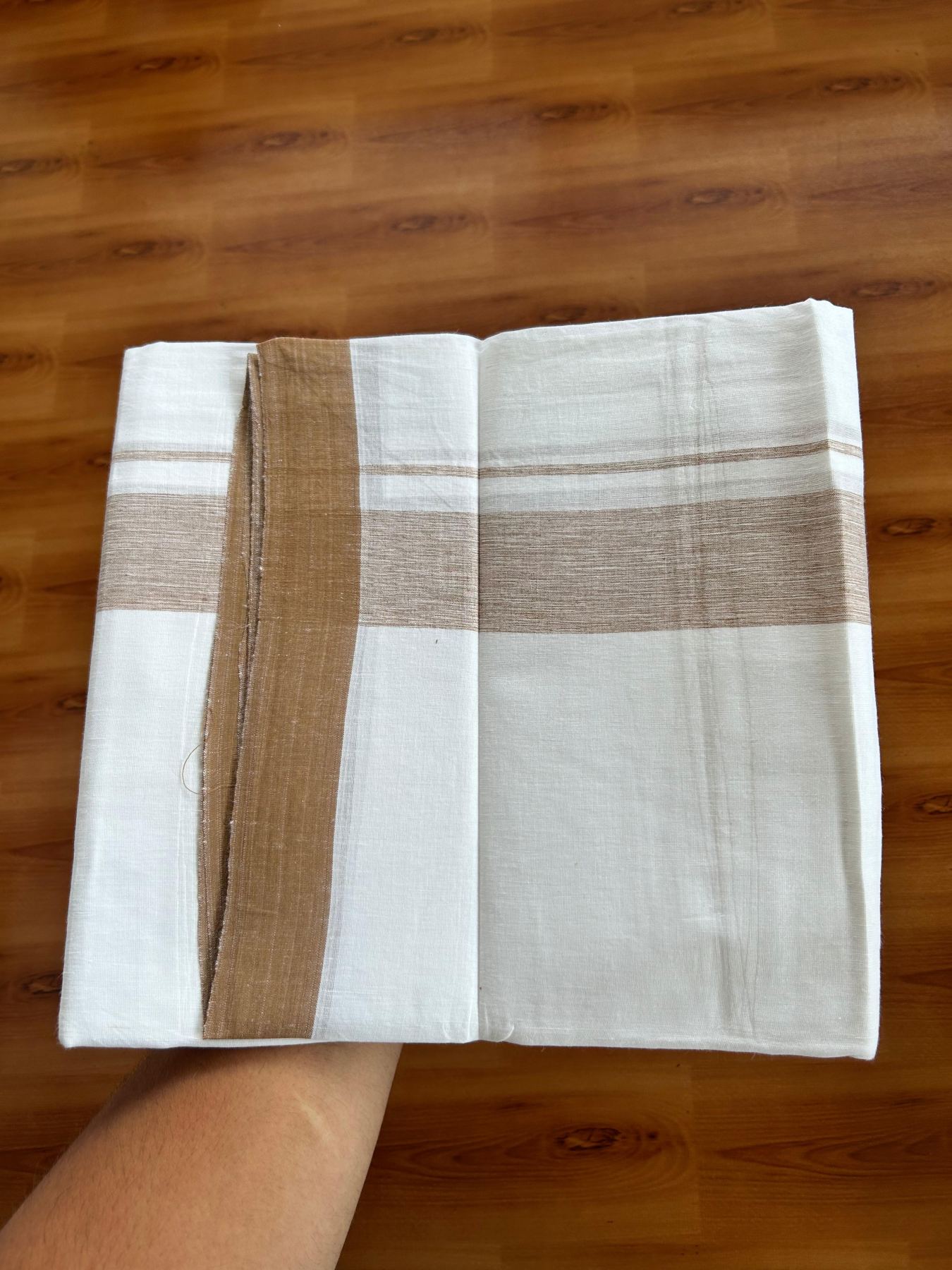Linen Dhoti New! 20% Discount from Kaitharikada.com - Double Mundu/Dhoti (80s) Thread Pure White - Pure Cotton + Linen - 1.75 Inch Brown Shaded Kara 4 mtr (8.5 muzham) - 4 KK5493 THI