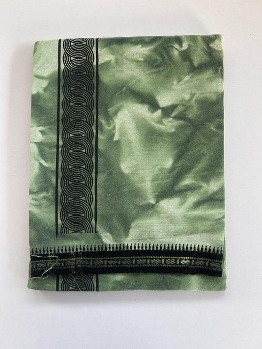 Single Kaily / Lungi - Kaitharikada - Mixed Cotton - 40s twisted - 2 inch Black Printed Design Kara With Light Green & White Shaded Colour Body (2 meter / 4 muzham) -  22 KK8088 SAT