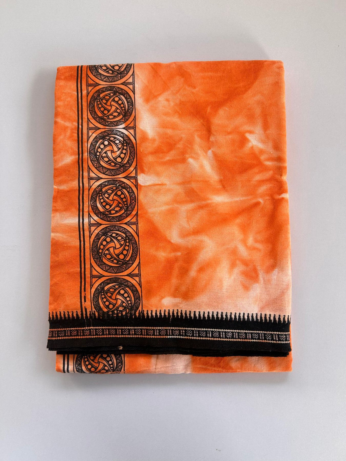 Single Kaily / Lungi - Kaitharikada - Mixed Cotton - 40s twisted - 2 inch Black Printed Design Kara With Orange & White Shaded Colour Body (2 meter / 4 muzham) -  23 KK8088 SAT