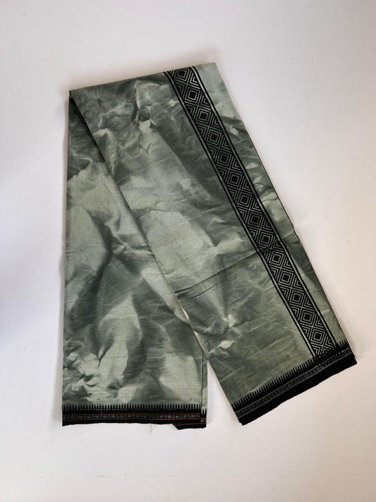Single Kaily / Lungi - Kaitharikada - Mixed Cotton - 40s twisted - 2 inch Black Printed Design Kara With Ash Green & White Shaded Colour Body (2 meter / 4 muzham) -  25 KK8088 SAT