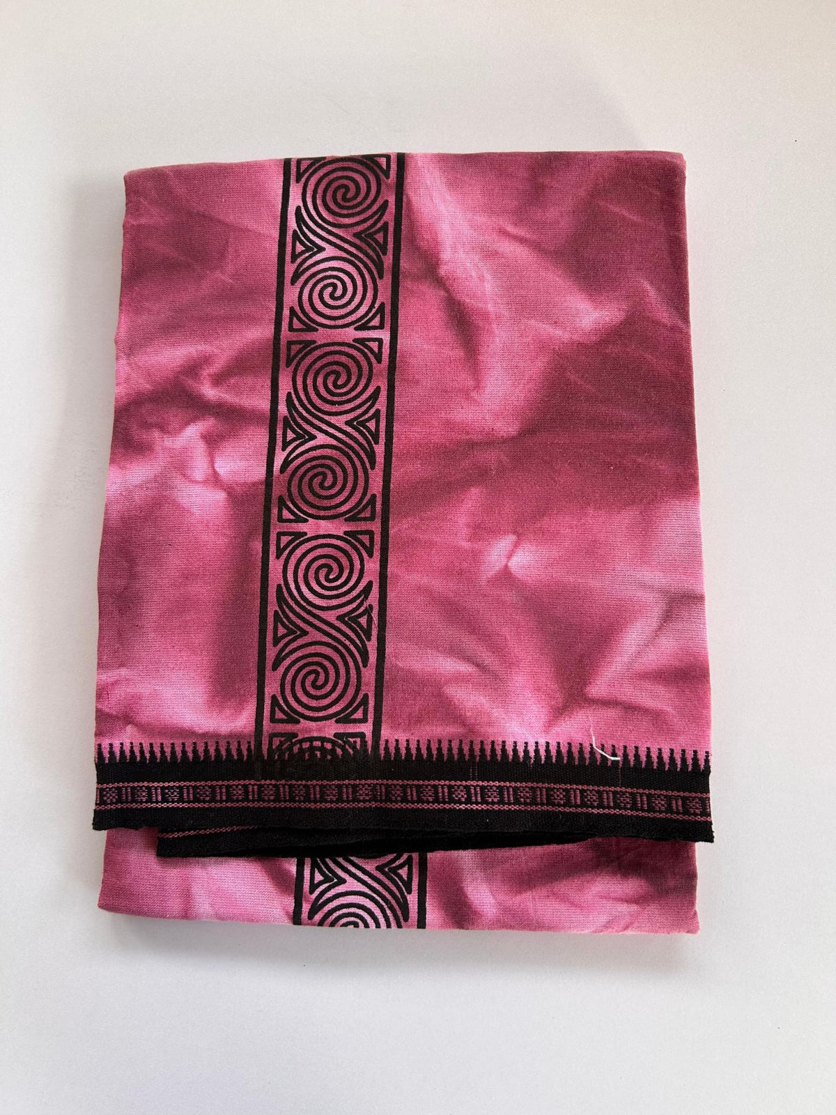 Single Kaily / Lungi - Kaitharikada - Mixed Cotton - 40s twisted - 2 inch Black Printed Design Kara With Pastel Maroon & White Shaded Colour Body (2 meter / 4 muzham) -  26 KK8088 SAT