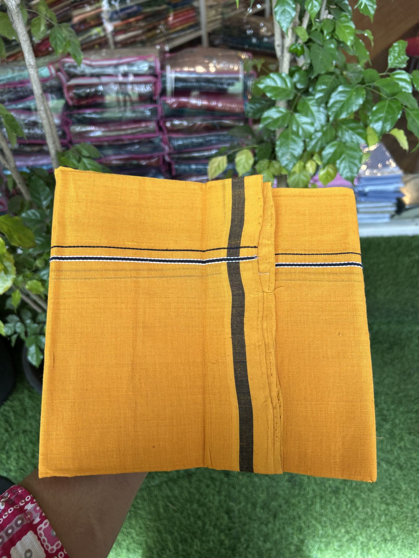 Handloom Single Hallmarked - 10% Discount !! KaithariKada 100% Pure Cotton - Mundu/Dhoti 0.2 cm Black Kara with Light Orange colour Body - (2 meter / 4 muzham) - 42 KK8044 ELA
