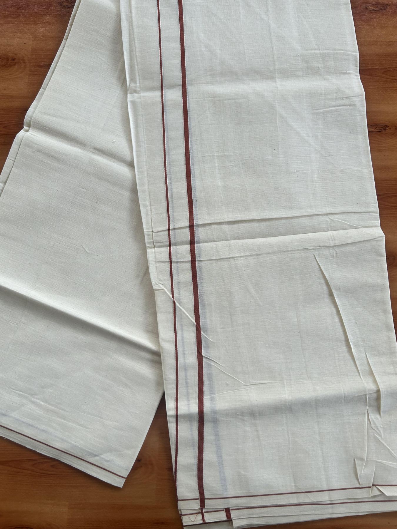 Single Off White - (Unbleached) Mundu/Dhoti - KaithariKada Balaramapuram Pure Cotton 70x30 - 0.3 cm Brown Kara (2 meter /4 muzham) - 19 KK5409 PMC