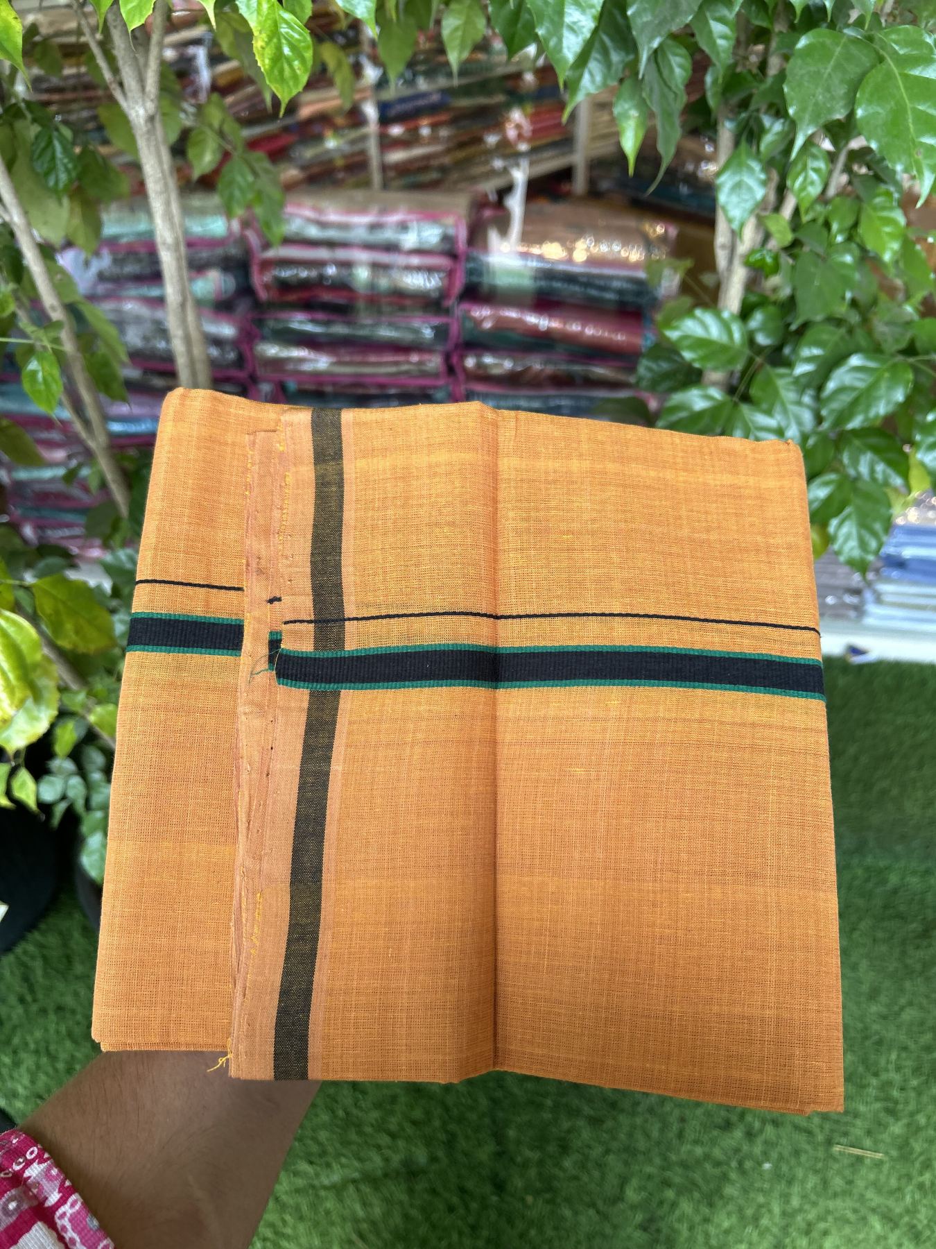 Handloom Single Hallmarked - 10% Discount ! KaithariKada 100% Pure Cotton - Mundu/Dhoti 0.5 inch Black & Green Kara with Kavi colour Body - (2 meter / 4 muzham) - 56 KK8044 ELA