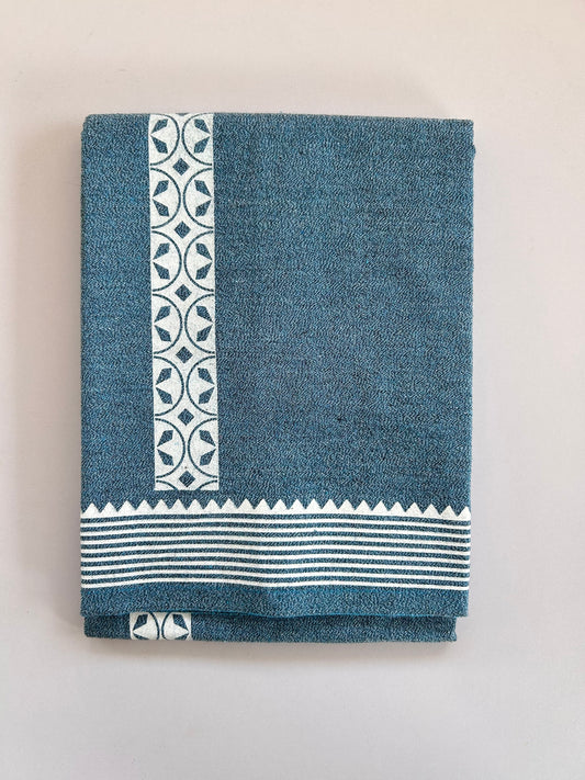 Kaitharikada - Single Kaily / Lungi - Mixed Cotton - 40s twisted - 1.5 inch White Printed kara with Light Blue , Black & White Shaded colour body (2 meter / 4 muzham) - 17 KK8083 GAN