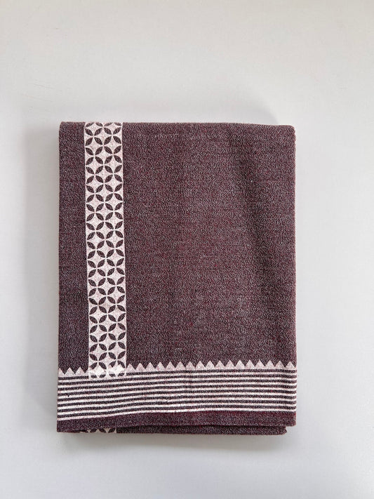 Kaitharikada - Single Kaily / Lungi - Mixed Cotton - 40s twisted - 1.5 inch White Printed kara with Maroon , Black & White Shaded colour body (2 meter / 4 muzham) - 18 KK8083 GAN