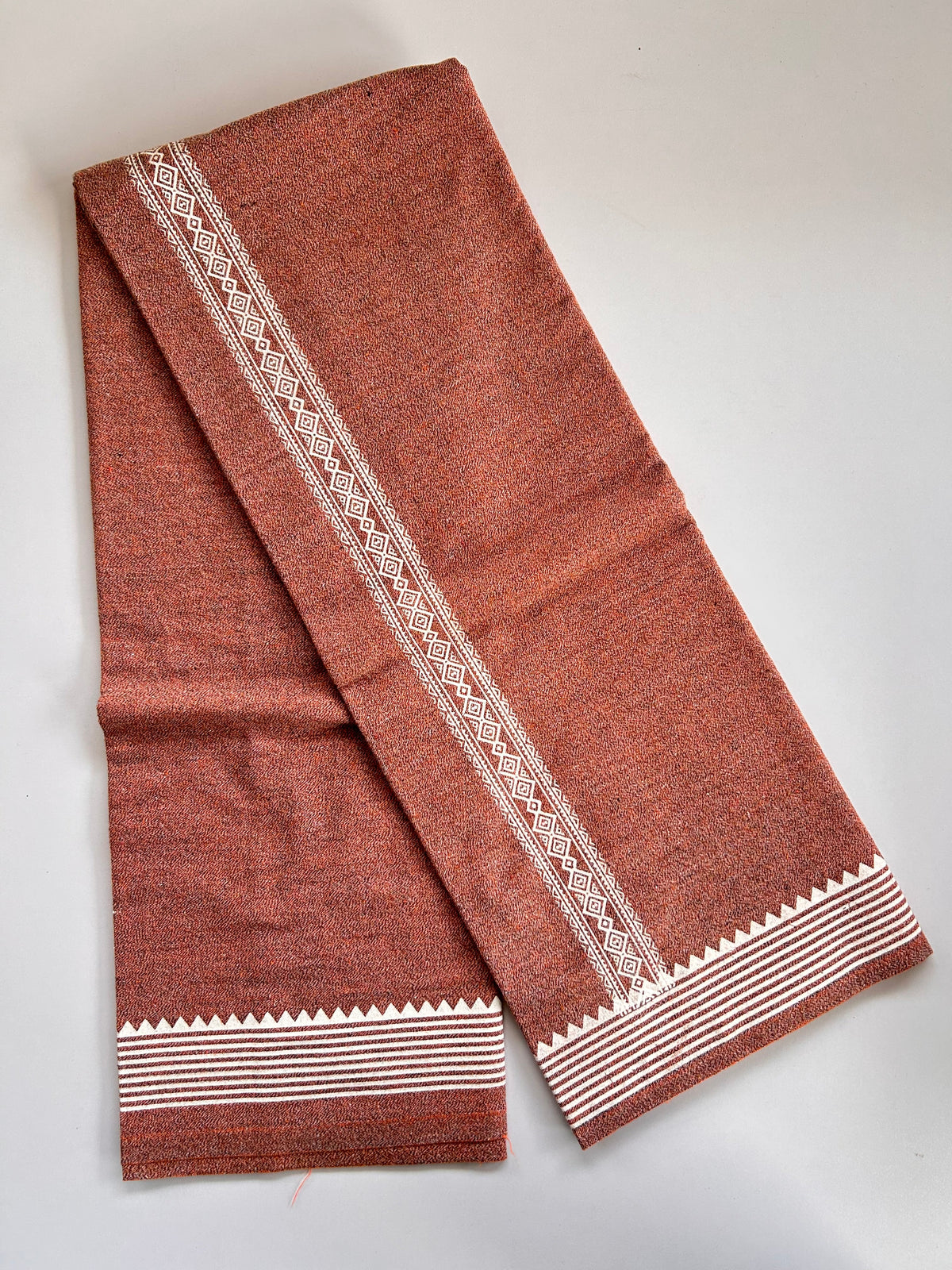 Kaitharikada - Single Kaily / Lungi - Mixed Cotton - 40s twisted - 1.5 inch White Printed kara with Orange , Black & White Shaded colour body (2 meter / 4 muzham) - 7 KK8083 GAN