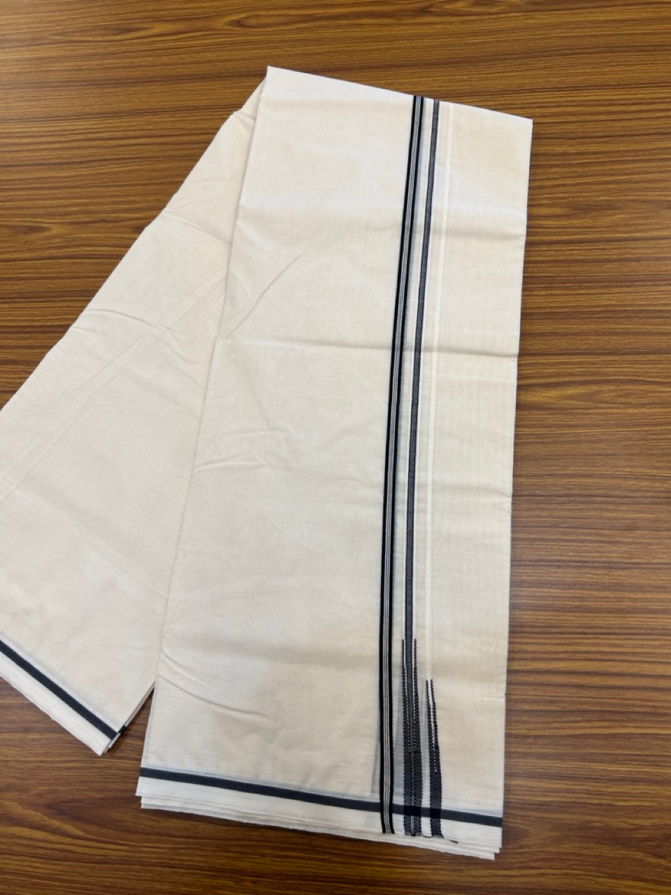 27% DISCOUNT!! KaithariKada Balaramapuram 100% Cotton off white Double - (Unbleached) Mundu/Dhoti-100x100 - 1 cm Puliyilakkara Black striped Double Chutty Kara - 8 KK5268 ASH