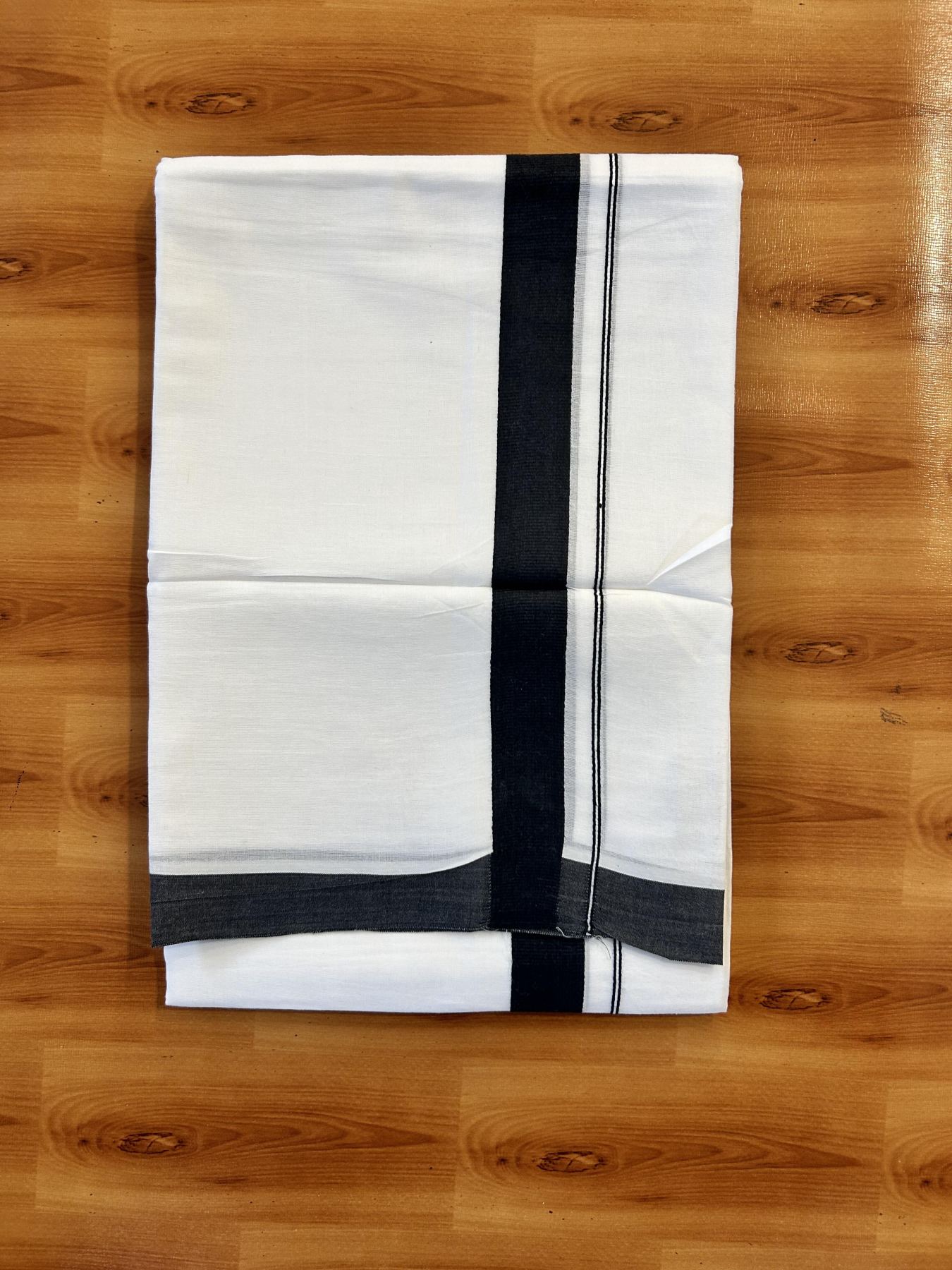 Pure White Double Mundu/Dhoti - 20% Discount ! Kaitharikada Pure Cotton - (60s) - 1.25 inch Deep Navy Blue Kara 3.80 mtr (8 muzham) - 47 KK5456 THI