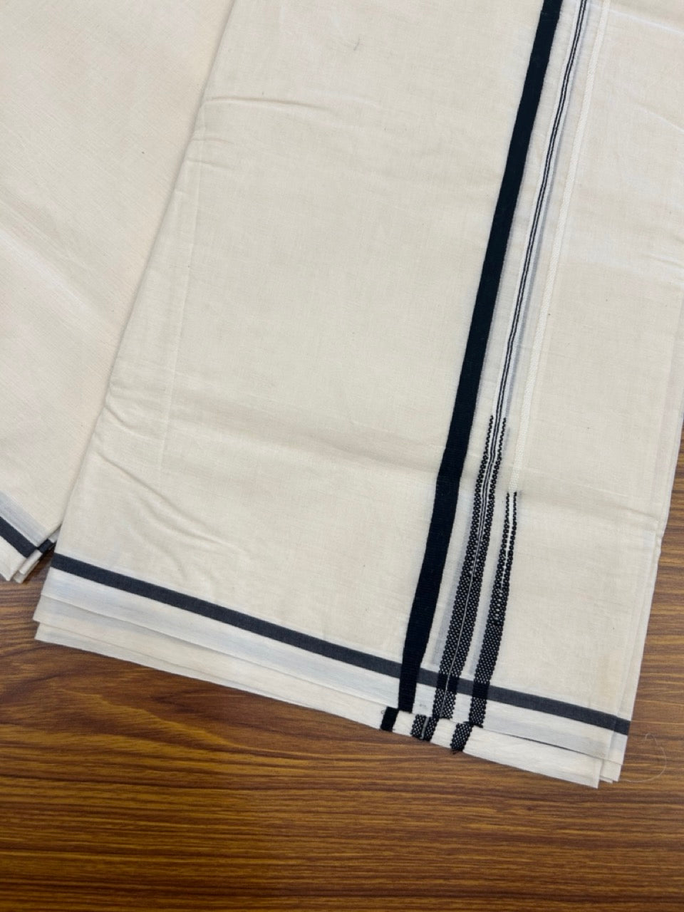 27% DISCOUNT!! KaithariKada Balaramapuram 100% Cotton off white Double - (Unbleached) Mundu/Dhoti-100x100 - 1 cm Puliyilakkara Black Double Chutty Kara - 9 KK5268 ASH