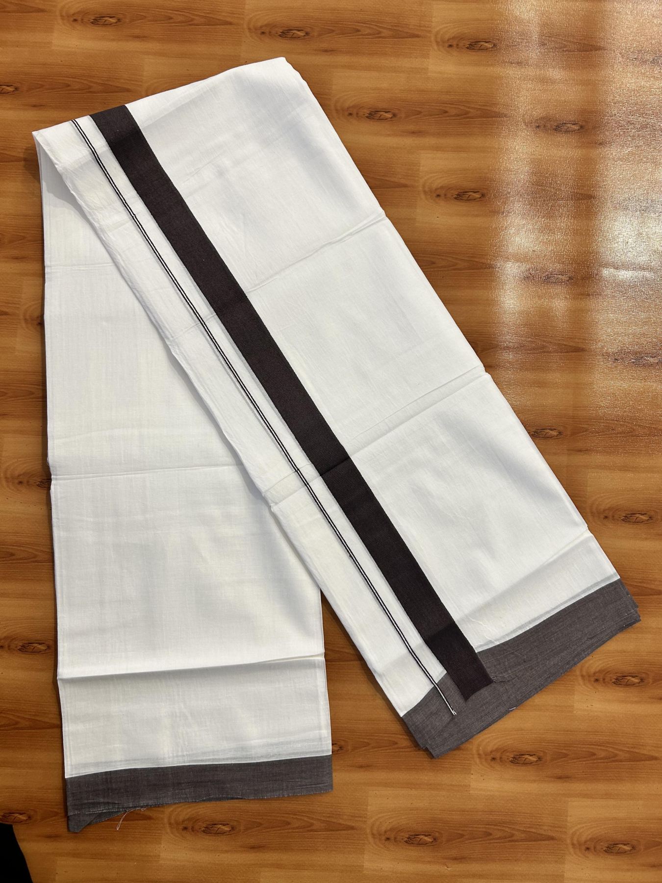 Pure White Double Mundu/Dhoti - 20% Discount ! Kaitharikada Pure Cotton - (60s) - 1.25 inch Dark Chocolate Brown Kara 3.80 mtr (8 muzham) - 40 KK5456 THI