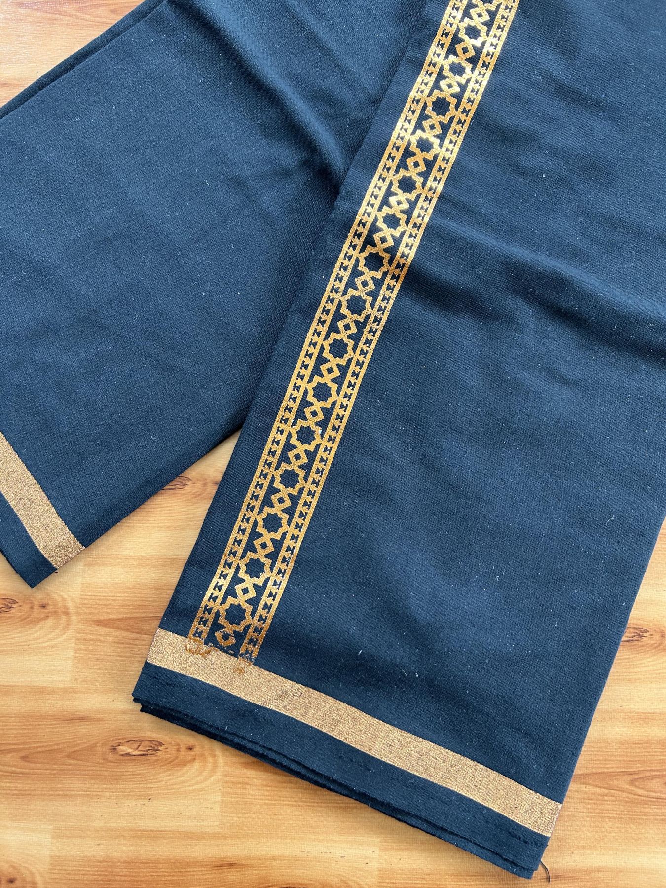 Kaitharikada - Single Kaily / Lungi - Mixed Cotton - 40s twisted - 1.5 inch  Copper Kasav Printed Design kara with Black colour body (2 meter / 4 muzham) - 8 KK8058 GAN