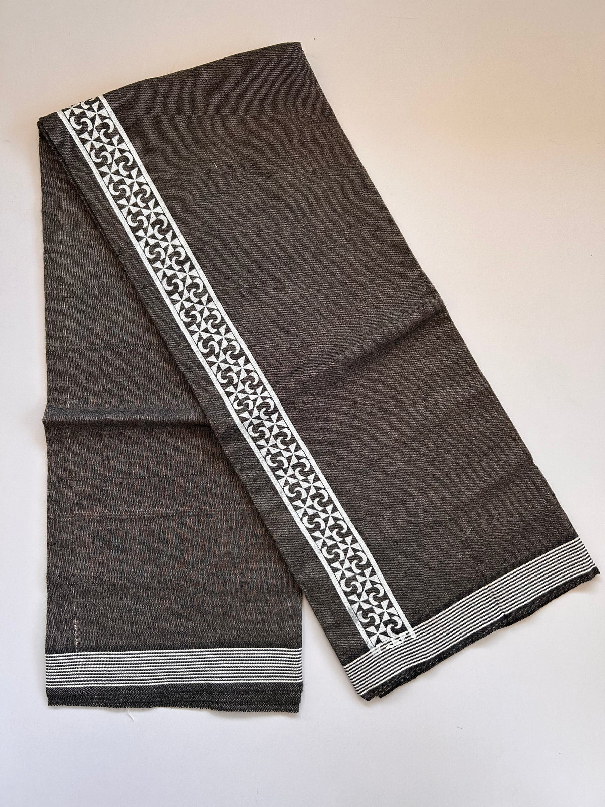 Single Kaily / Lungi - Kaitharikada - Mixed Cotton - 2/40s twisted - 2 inch White Printed Design Kara With Peach & Black Colour Body (2 meter / 4 muzham) - 26 KK8089 SAT
