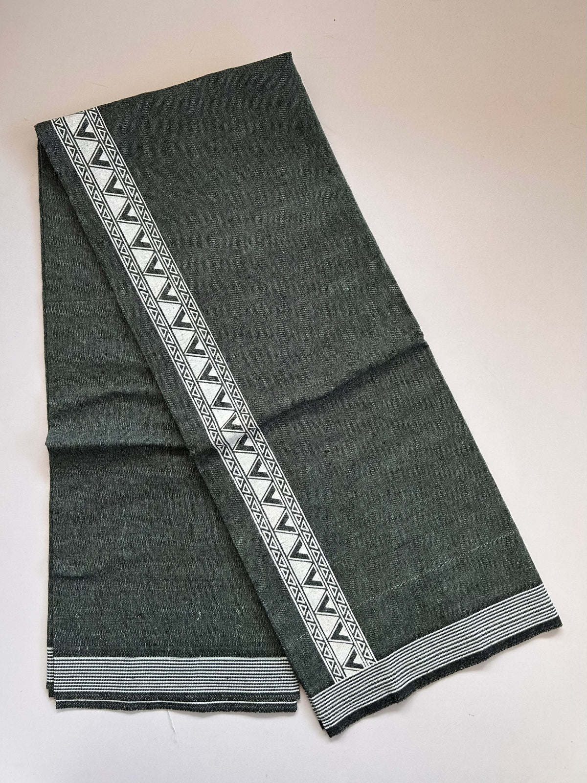 Single Kaily / Lungi - Kaitharikada - Mixed Cotton - 2/40s twisted - 2 inch White Printed Design Kara Aqua Green & Black Colour Body (2 meter / 4 muzham) - 31 KK8089 SAT