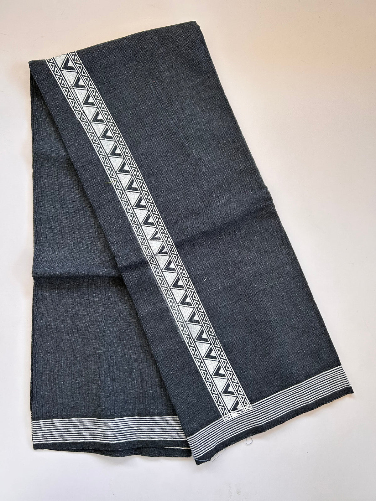 Single Kaily / Lungi - Kaitharikada - Mixed Cotton - 2/40s twisted - 2 inch White Printed Design Kara With Blue & Black Colour Body (2 meter / 4 muzham) - 28 KK8089 SAT