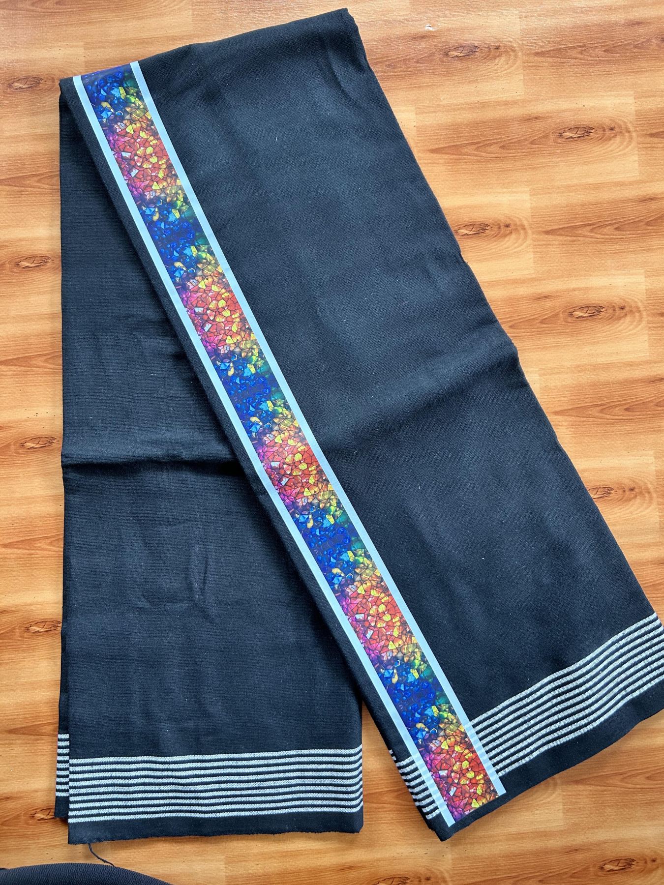 Kaitharikada - Single Kaily / Lungi - Mixed Cotton - 40s twisted - 2 inch Multi Colour Printed Design Kara with Black colour body (2 meter / 4 muzham) - 24 KK8058 GAN