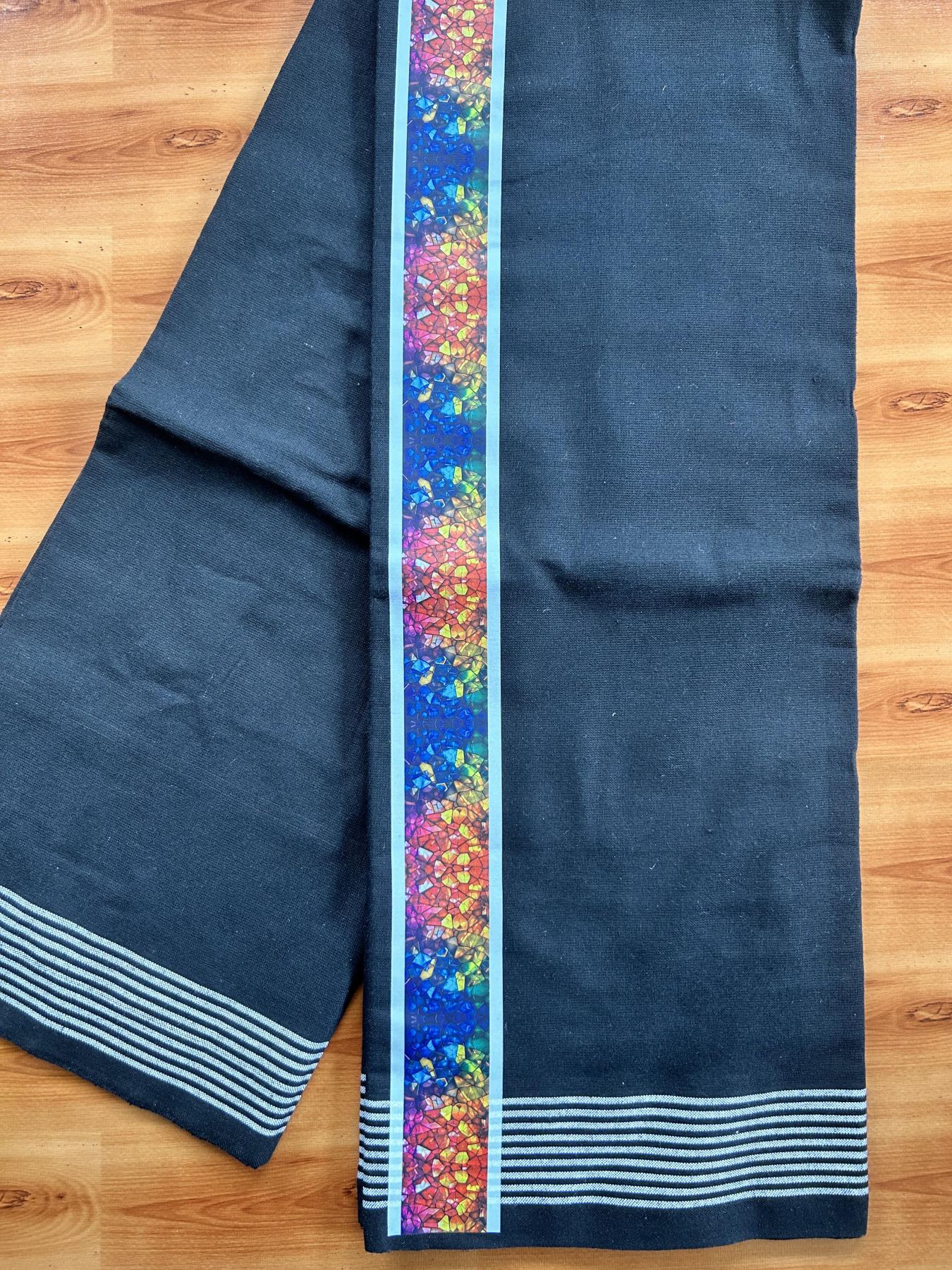 Kaitharikada - Single Kaily / Lungi - Mixed Cotton - 40s twisted - 2 inch Multi Colour Printed Design Kara with Black colour body (2 meter / 4 muzham) - 24 KK8058 GAN