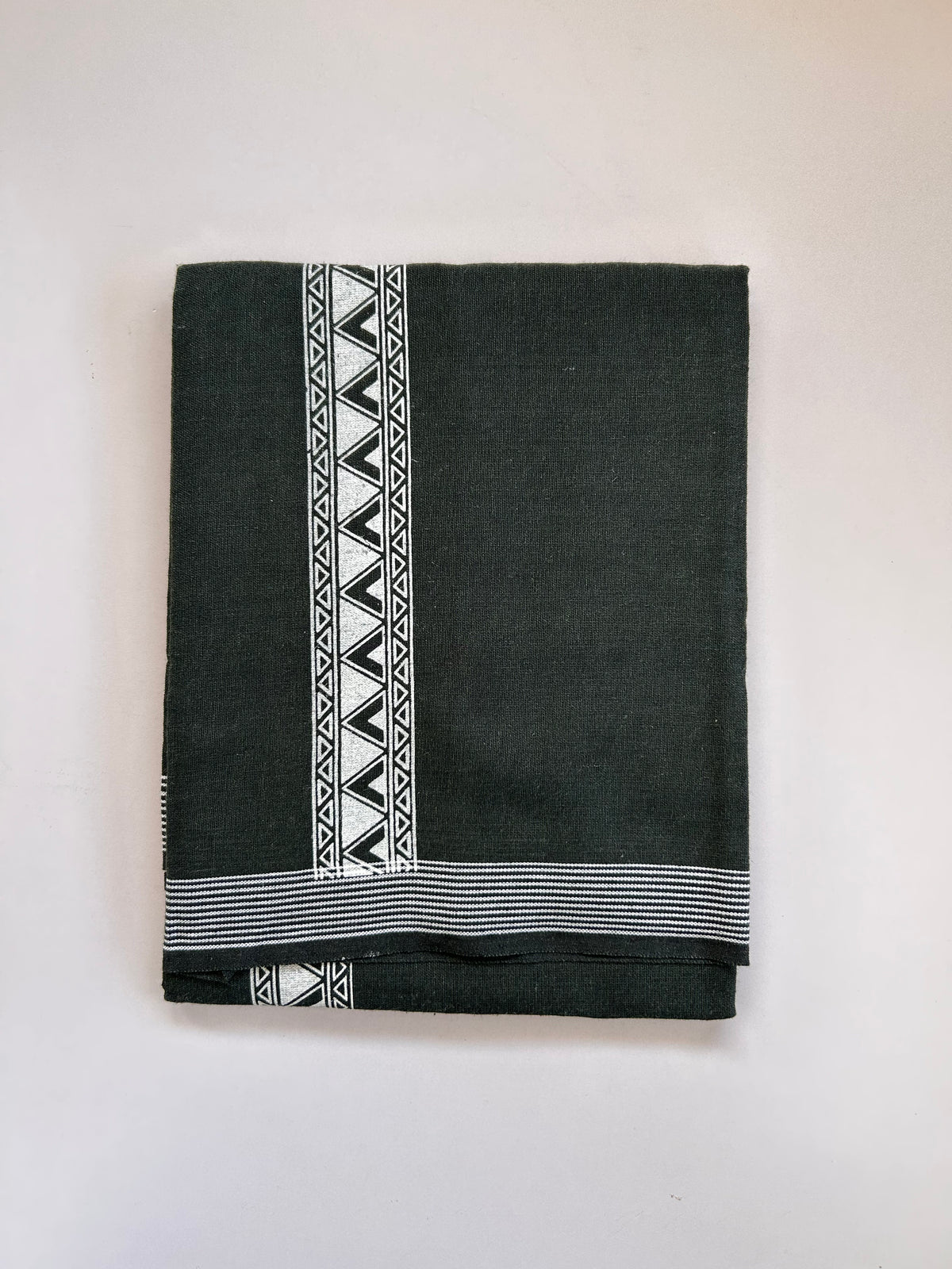 Single Kaily / Lungi - Kaitharikada - Mixed Cotton - 2/40s twisted - 2 inch White Printed Design Kara Dark Green & Black Colour Body (2 meter / 4 muzham) - 30 KK8089 SAT