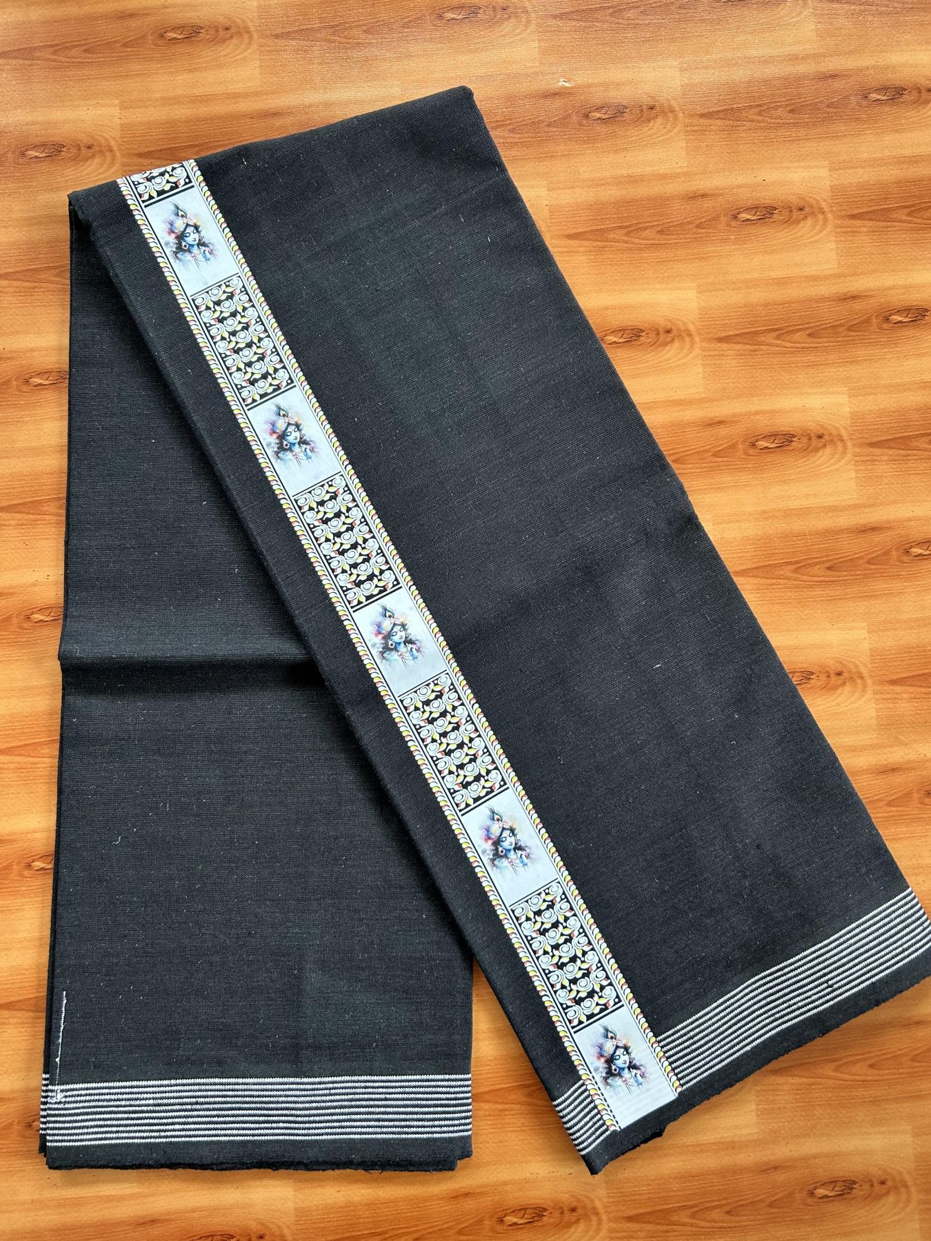 Kaitharikada - Single Kaily / Lungi - Mixed Cotton - 40s twisted - 1.75 inch Multi Colour Krishna Printed Design Kara with Black colour body (2 meter / 4 muzham) - 28 KK8058 GAN