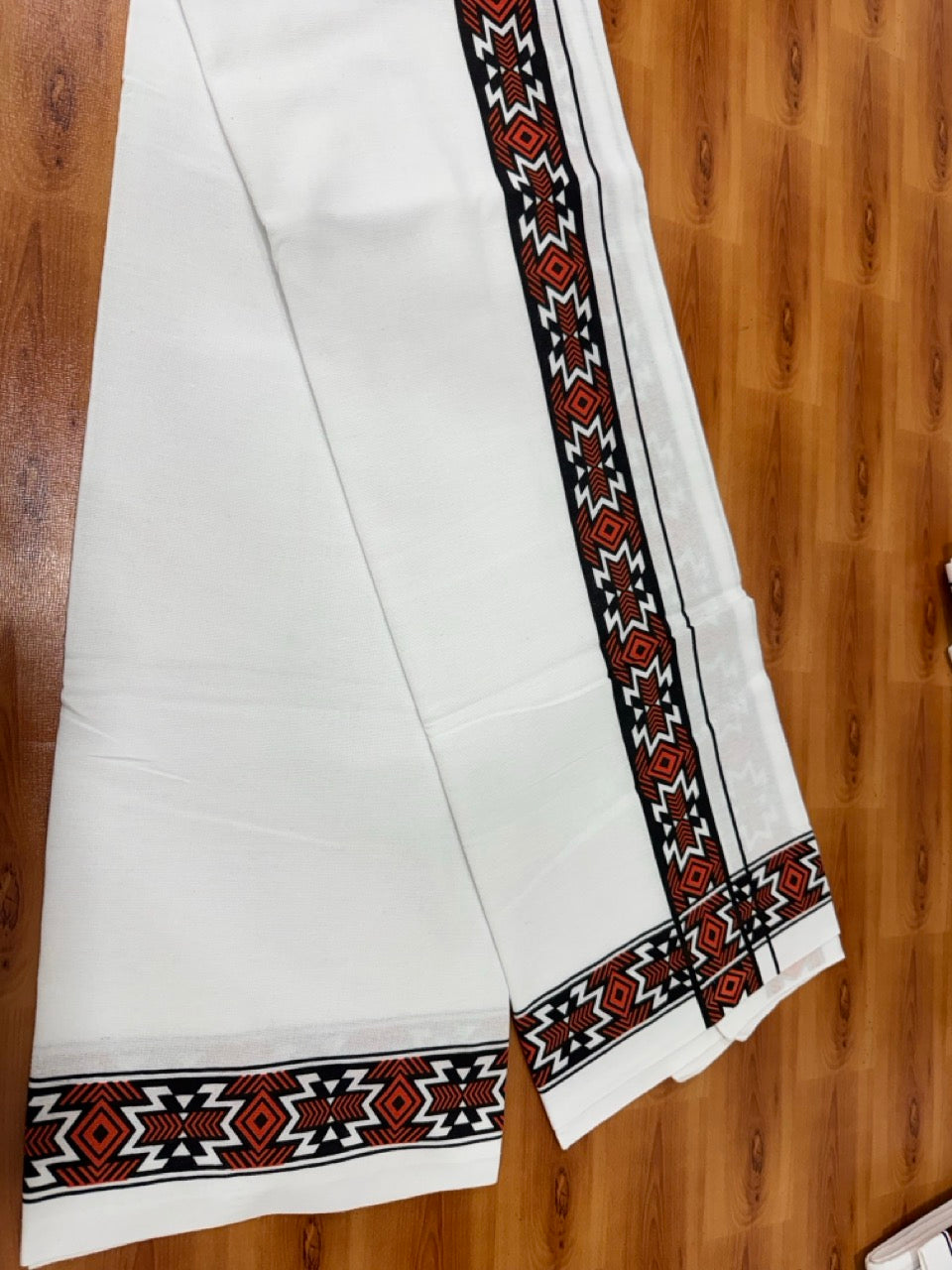 Single White Kerala Mund Polyster Mixed Cotton - (20s) - Kaily / Lungi - 2 inch Brick Red Printed Kara (2 meter / 4 muzham) - 2 KK8070 GAN