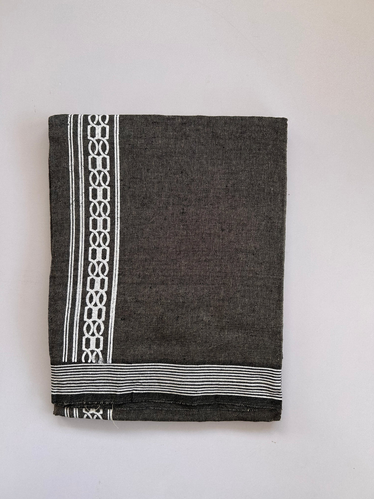 Single Kaily / Lungi - Kaitharikada - Mixed Cotton - 2/40s twisted - 2 inch White Printed Design Kara With Brown & Black Colour Body (2 meter / 4 muzham) - 12 KK8089 SAT