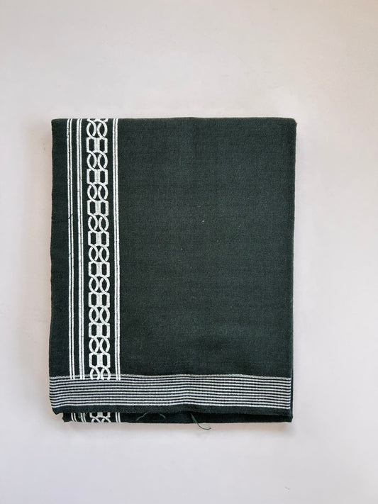 Single Kaily / Lungi - Kaitharikada - Mixed Cotton - 2/40s twisted - 2 inch White Printed Design Kara With Dark Green & Black Colour Body (2 meter / 4 muzham) - 11 KK8090 SAT