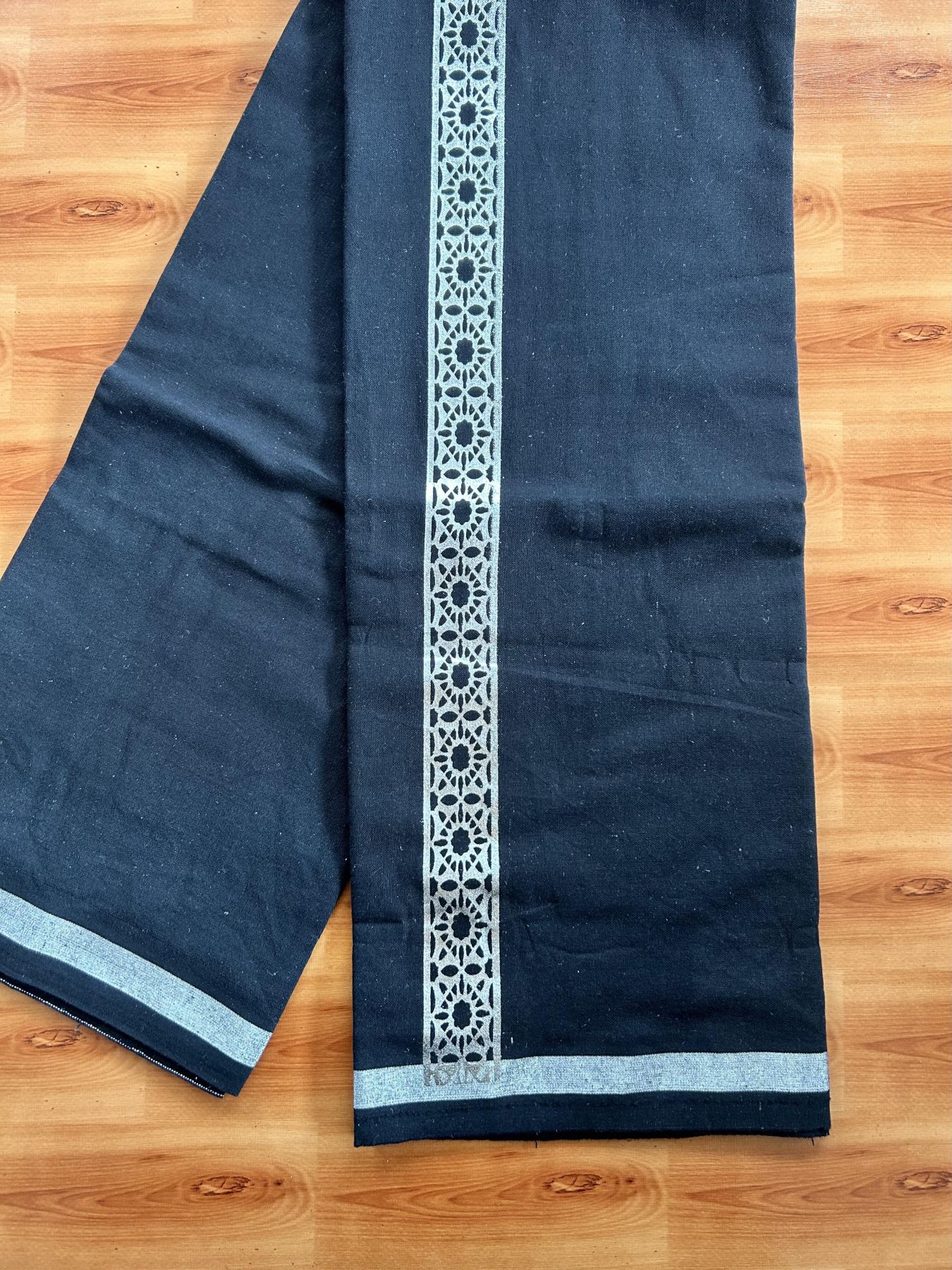 Kaitharikada - Single Kaily / Lungi - Mixed Cotton - 40s twisted - 1.5 inch Silver Kasav Printed Design Kara with Black colour body (2 meter / 4 muzham) - 20 KK8058 GAN