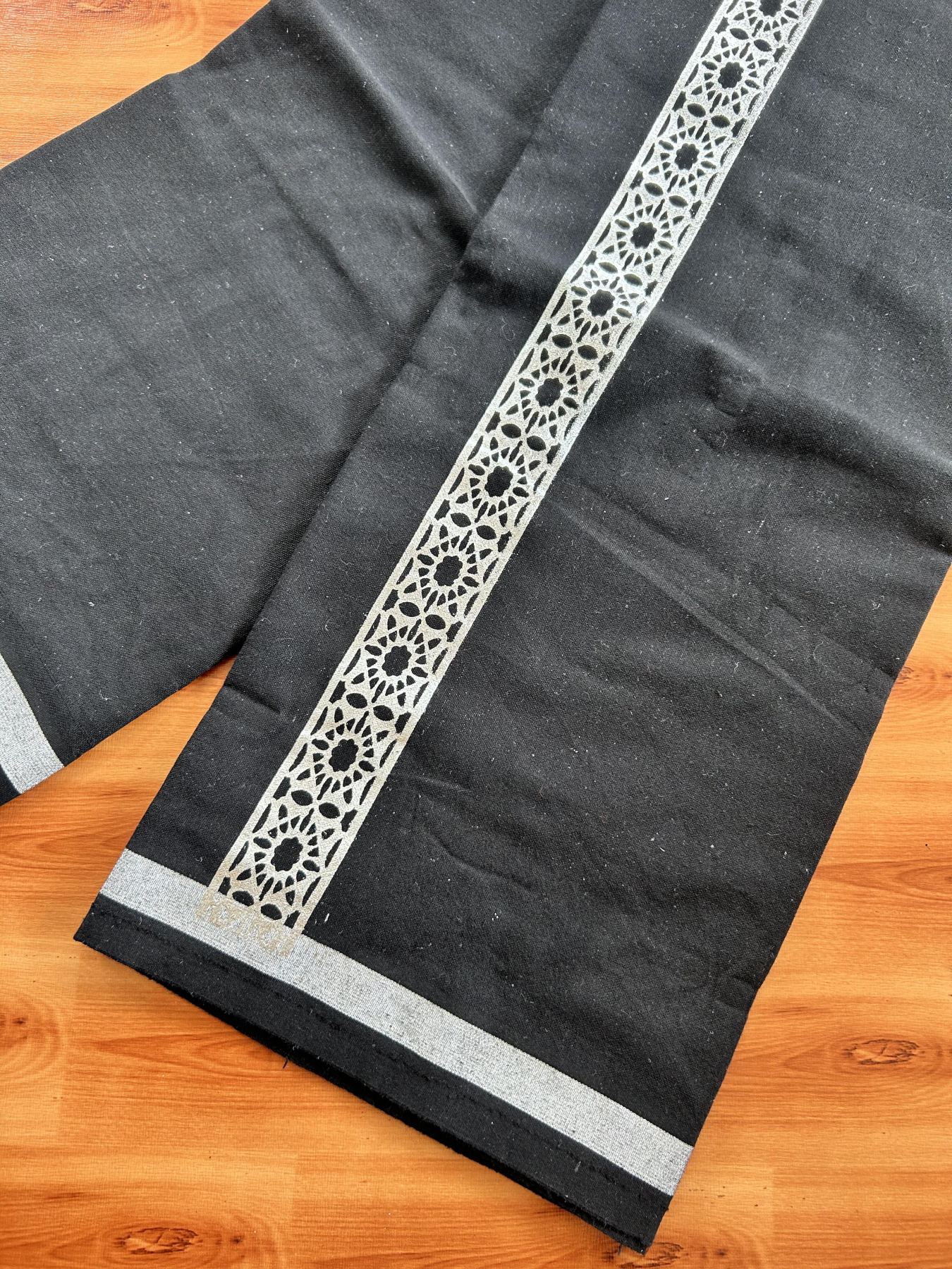 Kaitharikada - Single Kaily / Lungi - Mixed Cotton - 40s twisted - 1.5 inch Silver Kasav Printed Design Kara with Black colour body (2 meter / 4 muzham) - 20 KK8058 GAN