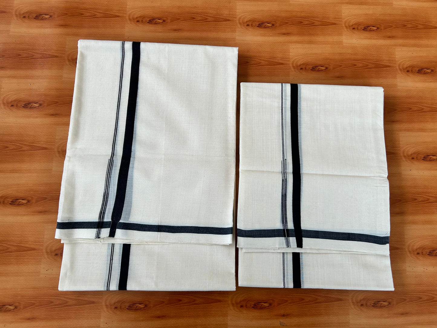 Off White Single Set Mundu 25% Discount !! KaithariKada Handloom Millpaav  Balaramapuram - 100% Pure Cotton - 80X90 - 1 cm Puliyilakkara Black Chutty Kara - Mundu 2 mtr & Neriyath 2.70 mtr - 2 KK5458 SOM