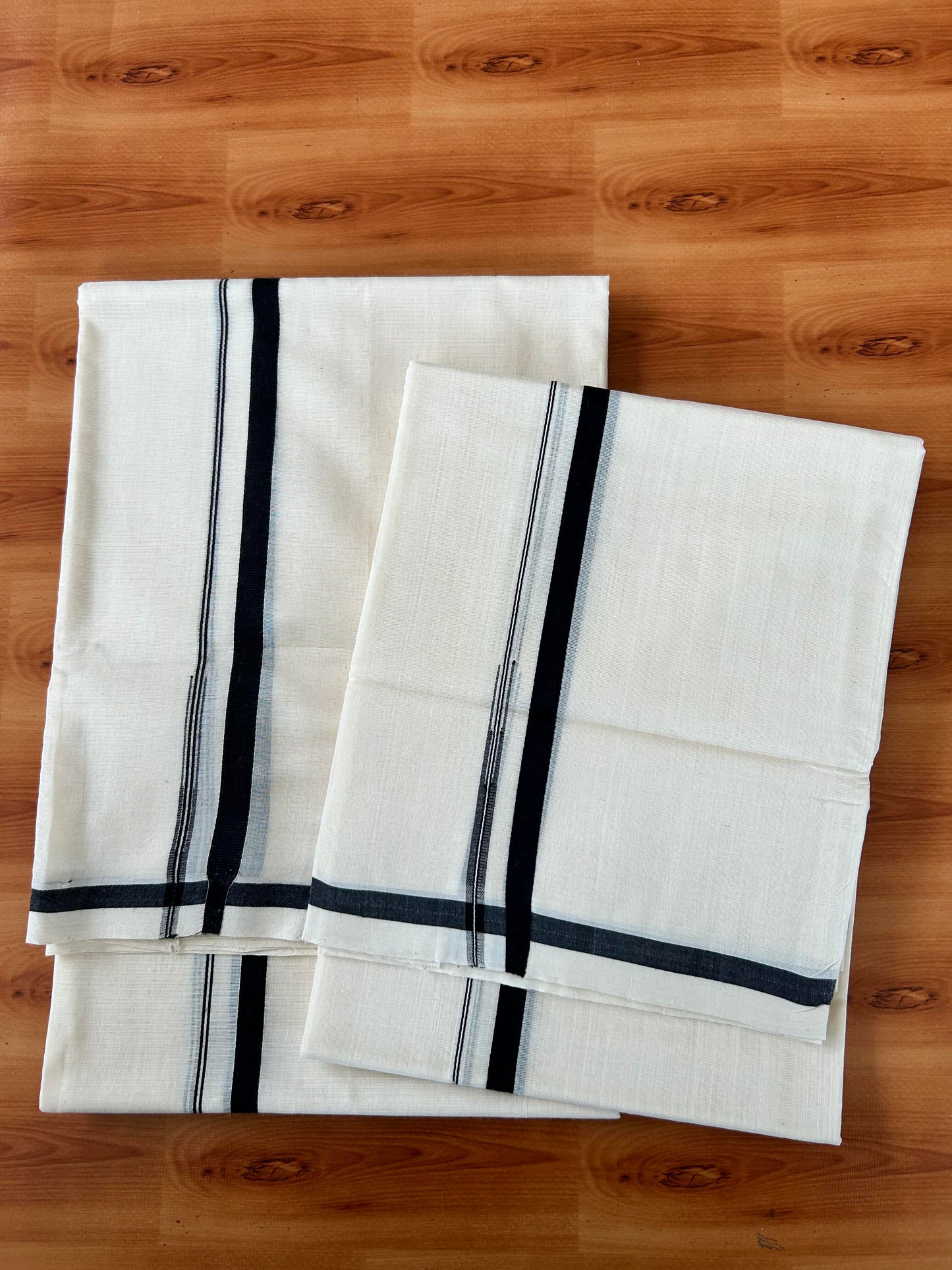 Off White Single Set Mundu 25% Discount !! KaithariKada Handloom Millpaav  Balaramapuram - 100% Pure Cotton - 80X90 - 1 cm Puliyilakkara Black Chutty Kara - Mundu 2 mtr & Neriyath 2.70 mtr - 2 KK5458 SOM