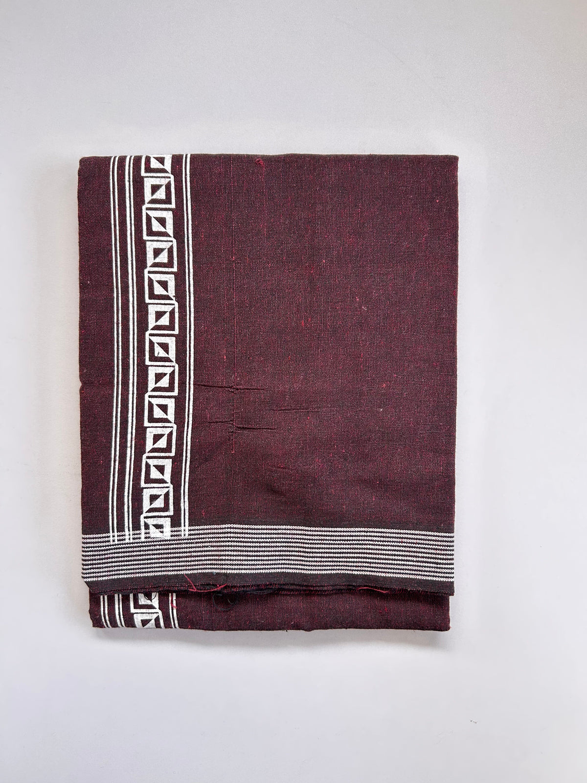 Single Kaily / Lungi - Kaitharikada - Mixed Cotton - 2/40s twisted - 2 inch White Printed Design Kara With Maroon & Black Colour Body (2 meter / 4 muzham) - 1 KK8089 SAT