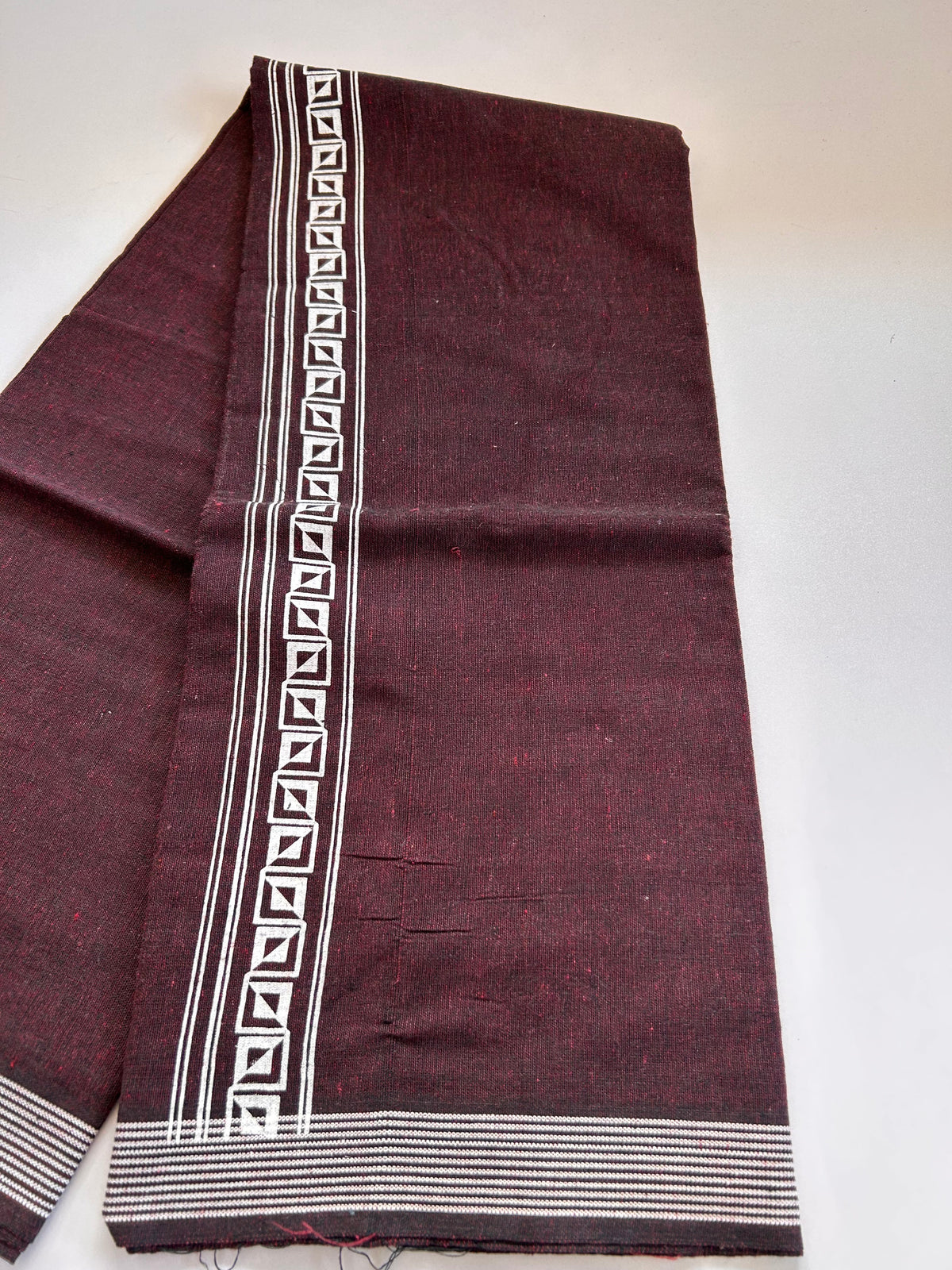 Single Kaily / Lungi - Kaitharikada - Mixed Cotton - 2/40s twisted - 2 inch White Printed Design Kara With Maroon & Black Colour Body (2 meter / 4 muzham) - 1 KK8089 SAT