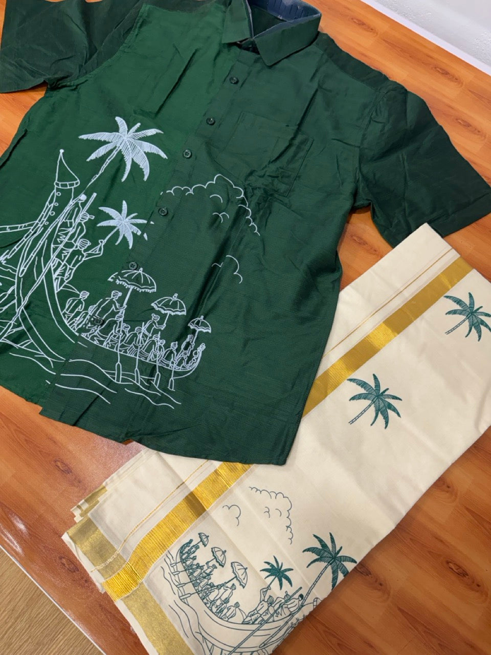 Vallamkali Silk Combo Shirt Mund Mixed Material - Half Sleeve - KaithariKada - Green Printed Vallamkali Design - 3 KK7051 ARU